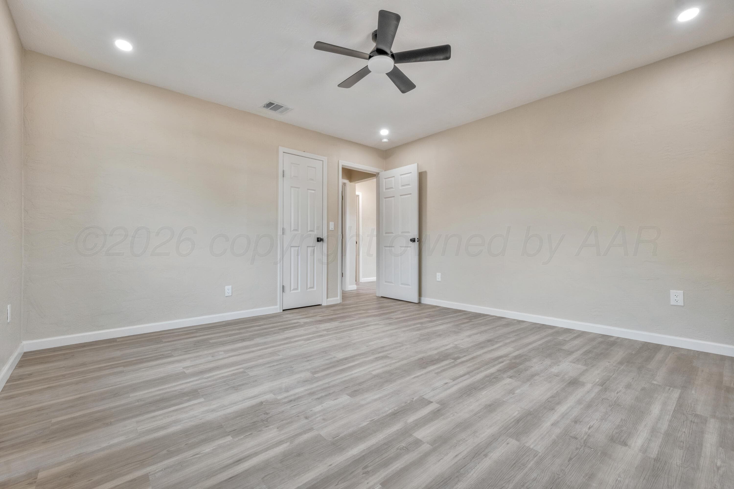 809 N MADDOX Avenue, Dumas, TX 79029-7813, photo 13