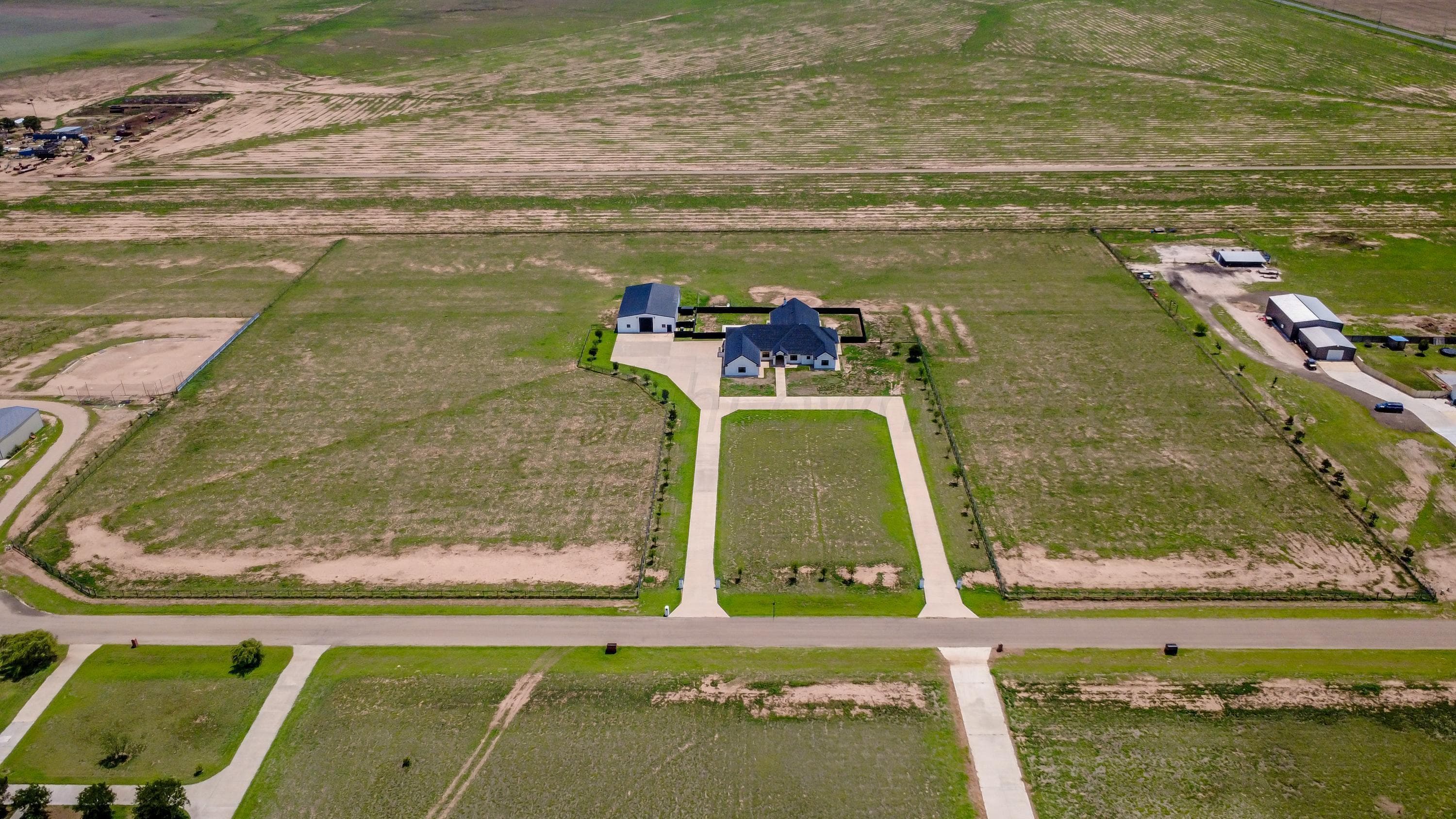 18801 SPIRIT Lane, Amarillo, TX 79119-6983, photo 2