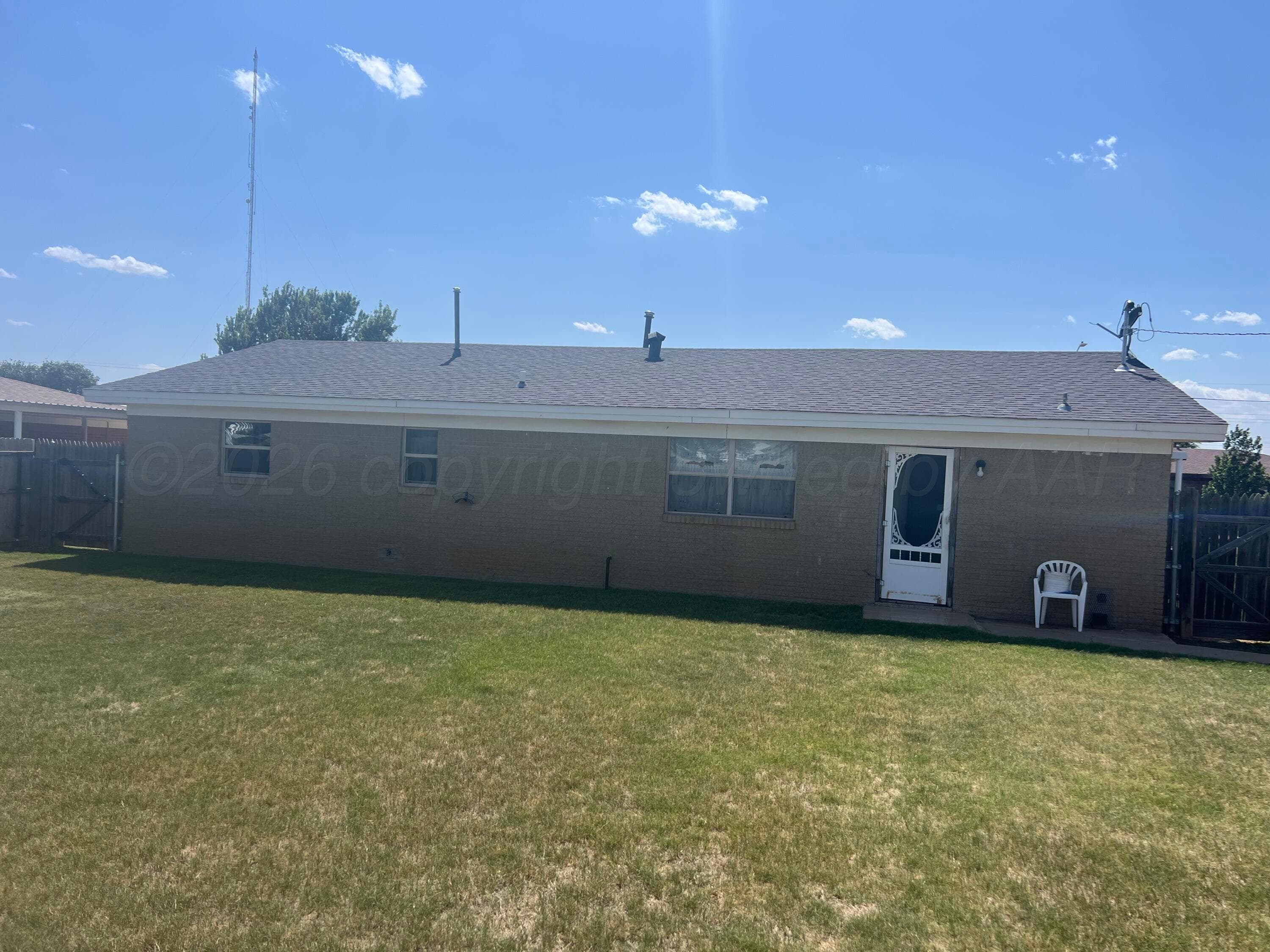 1512 James Avenue, Friona, TX 79035, photo 2