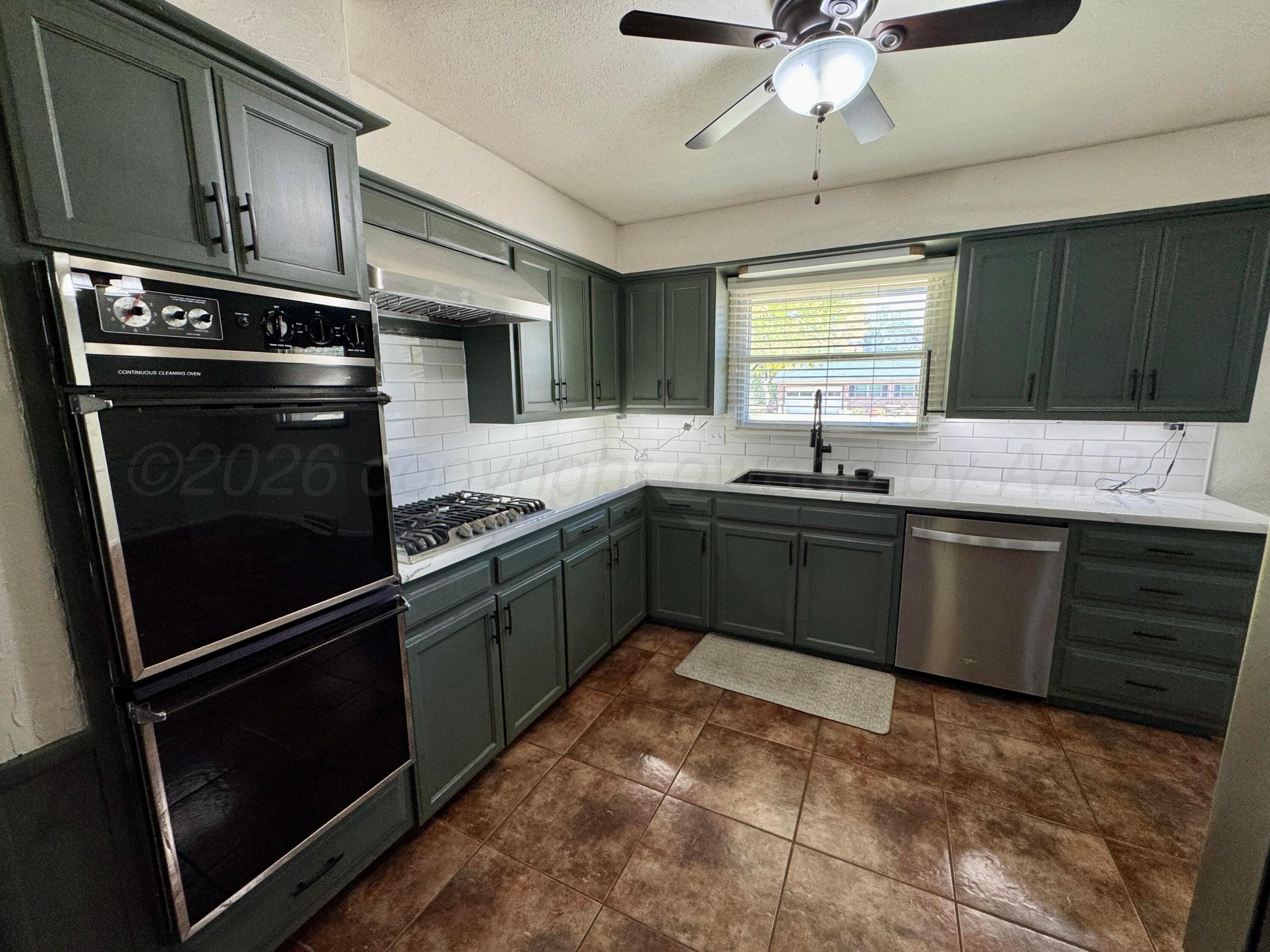 704 Gibner Drive, Spearman, TX 79081, photo 6