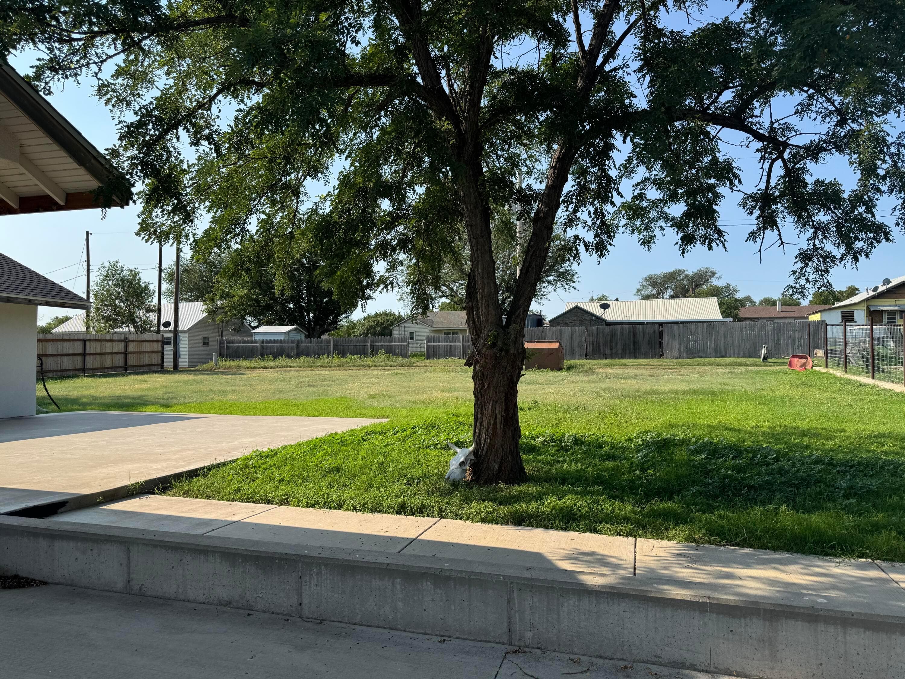 906 E Cheyenne Avenue, Canadian, TX 79014, photo 3