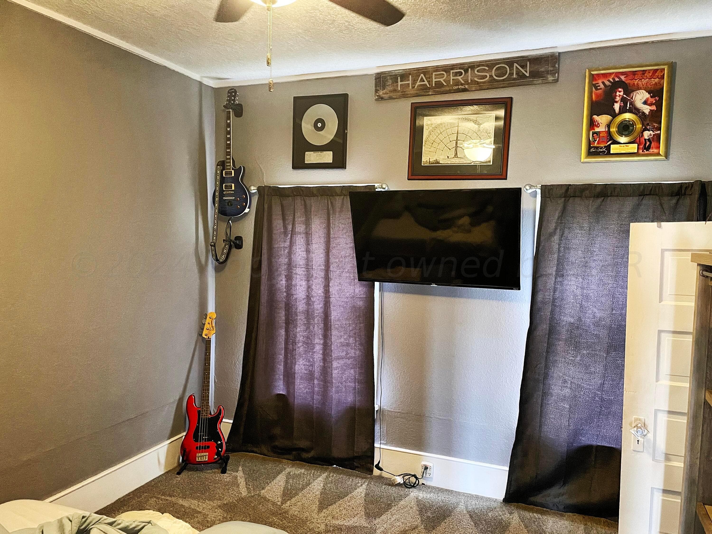 302 S Baylor Street, Perryton, TX 79070, photo 7