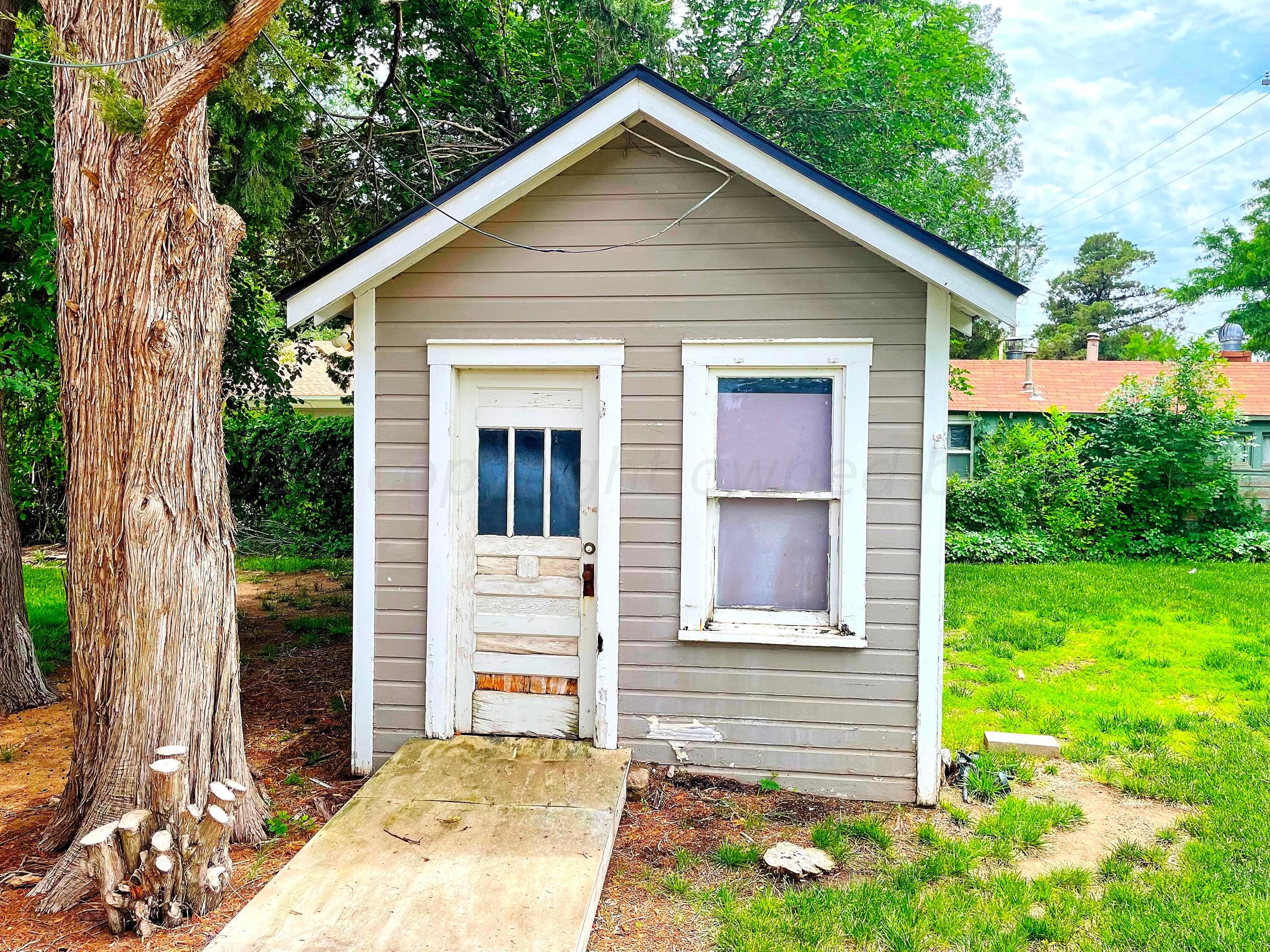302 S Baylor Street, Perryton, TX 79070, photo 19