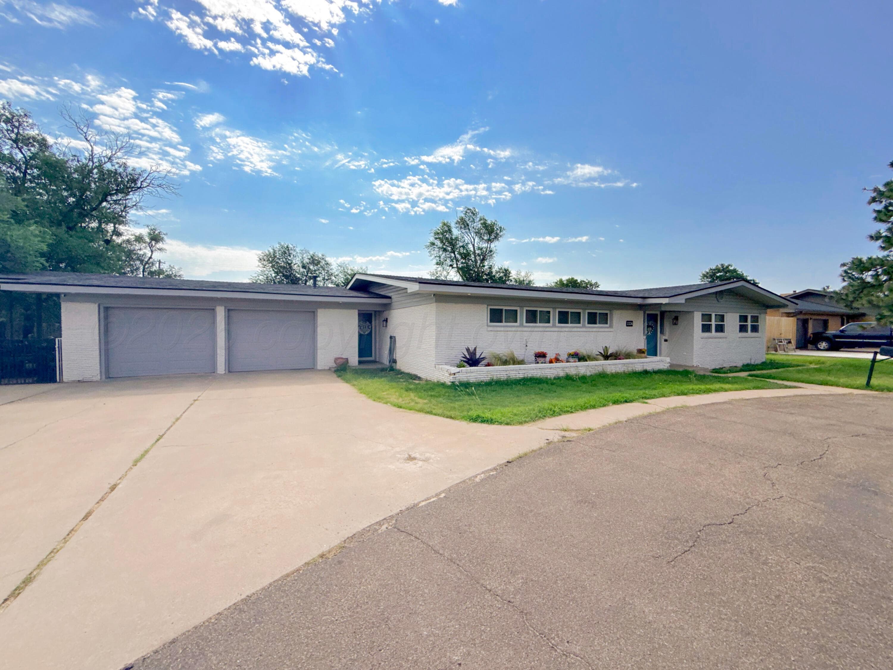 2336 DUNCAN Street, Pampa, TX 79065-3039