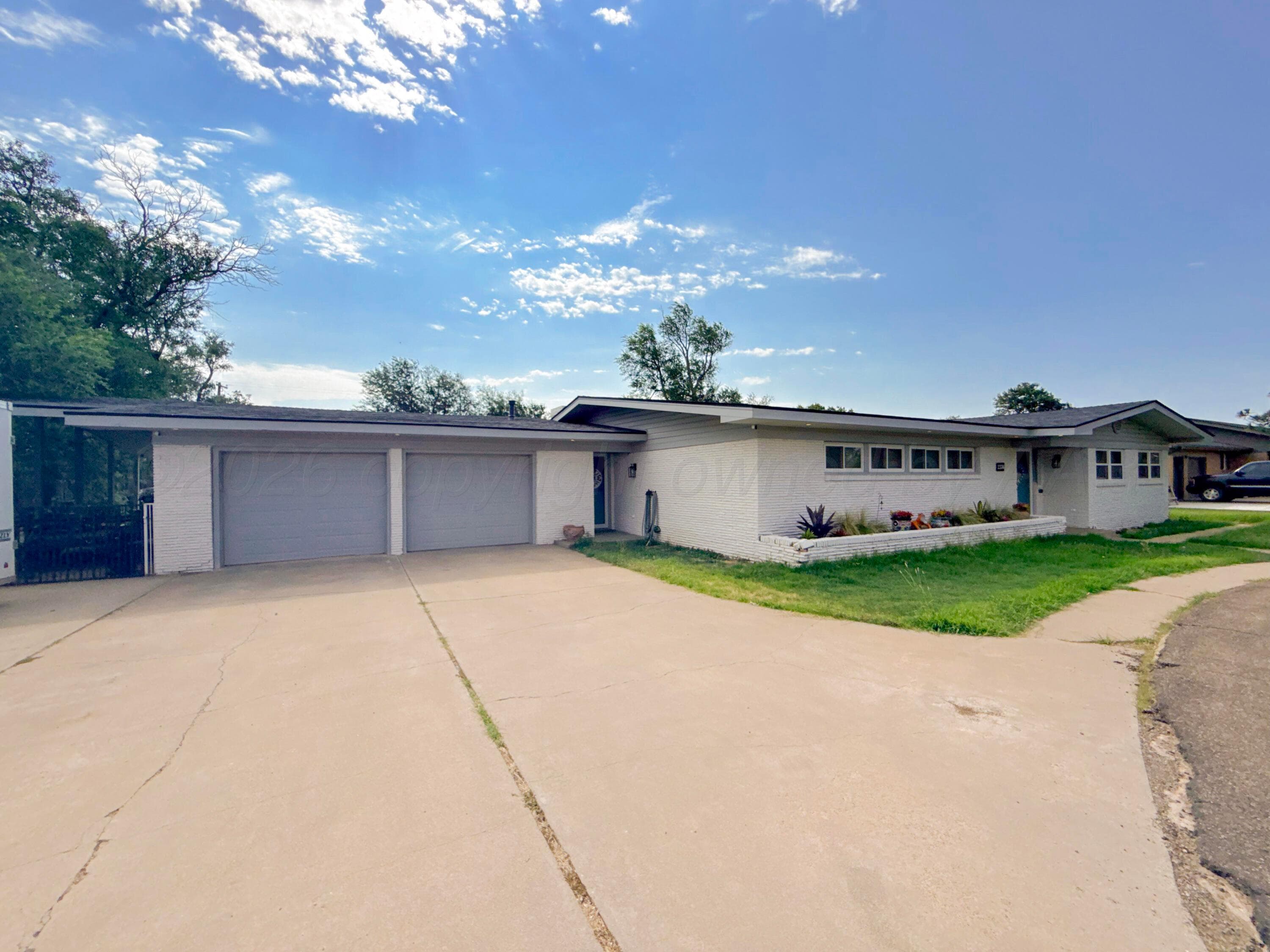 2336 DUNCAN Street, Pampa, TX 79065-3039, photo 2