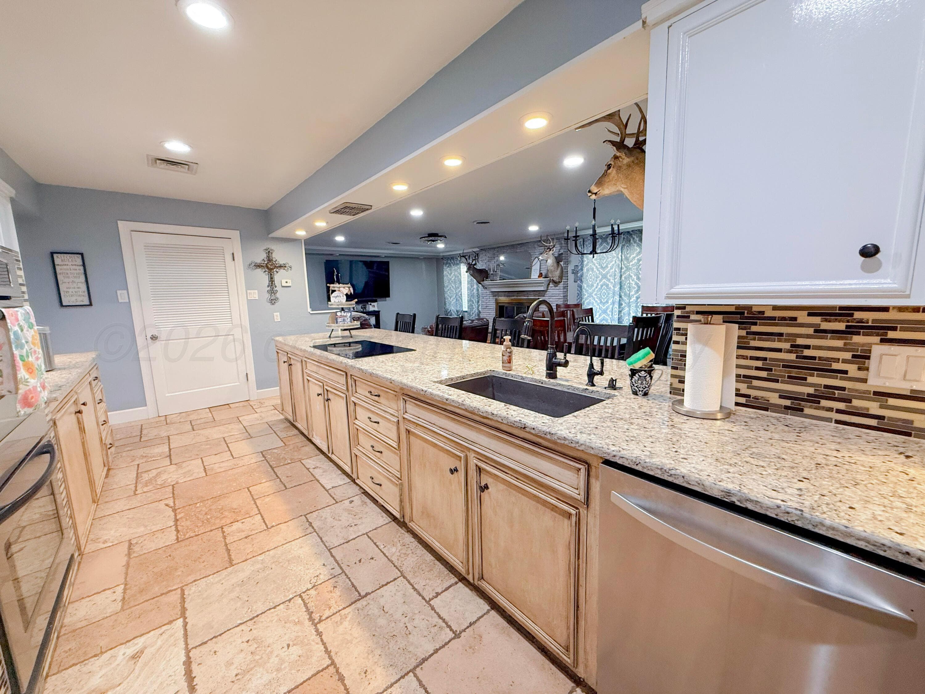 2336 DUNCAN Street, Pampa, TX 79065-3039, photo 10