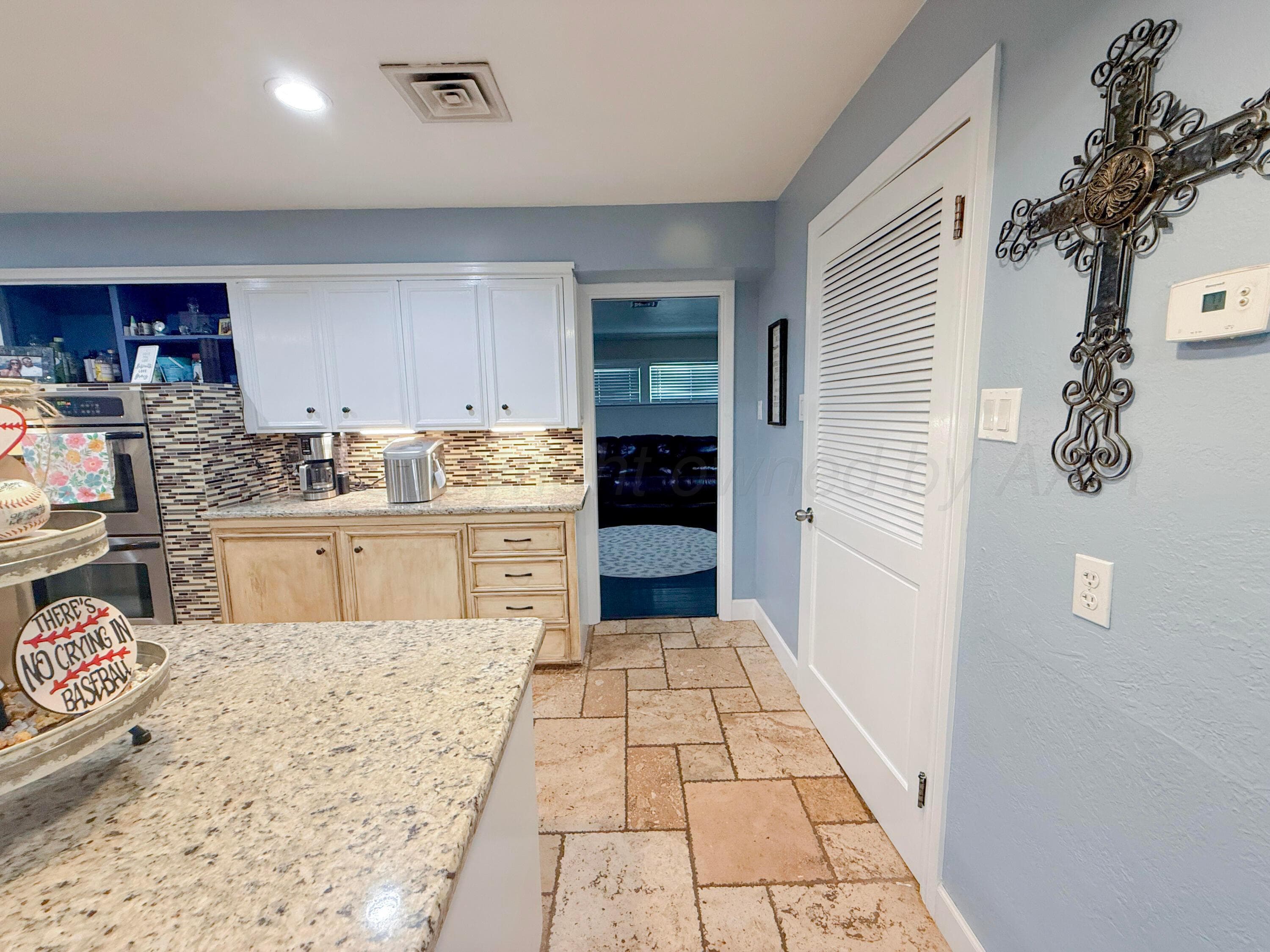 2336 DUNCAN Street, Pampa, TX 79065-3039, photo 15