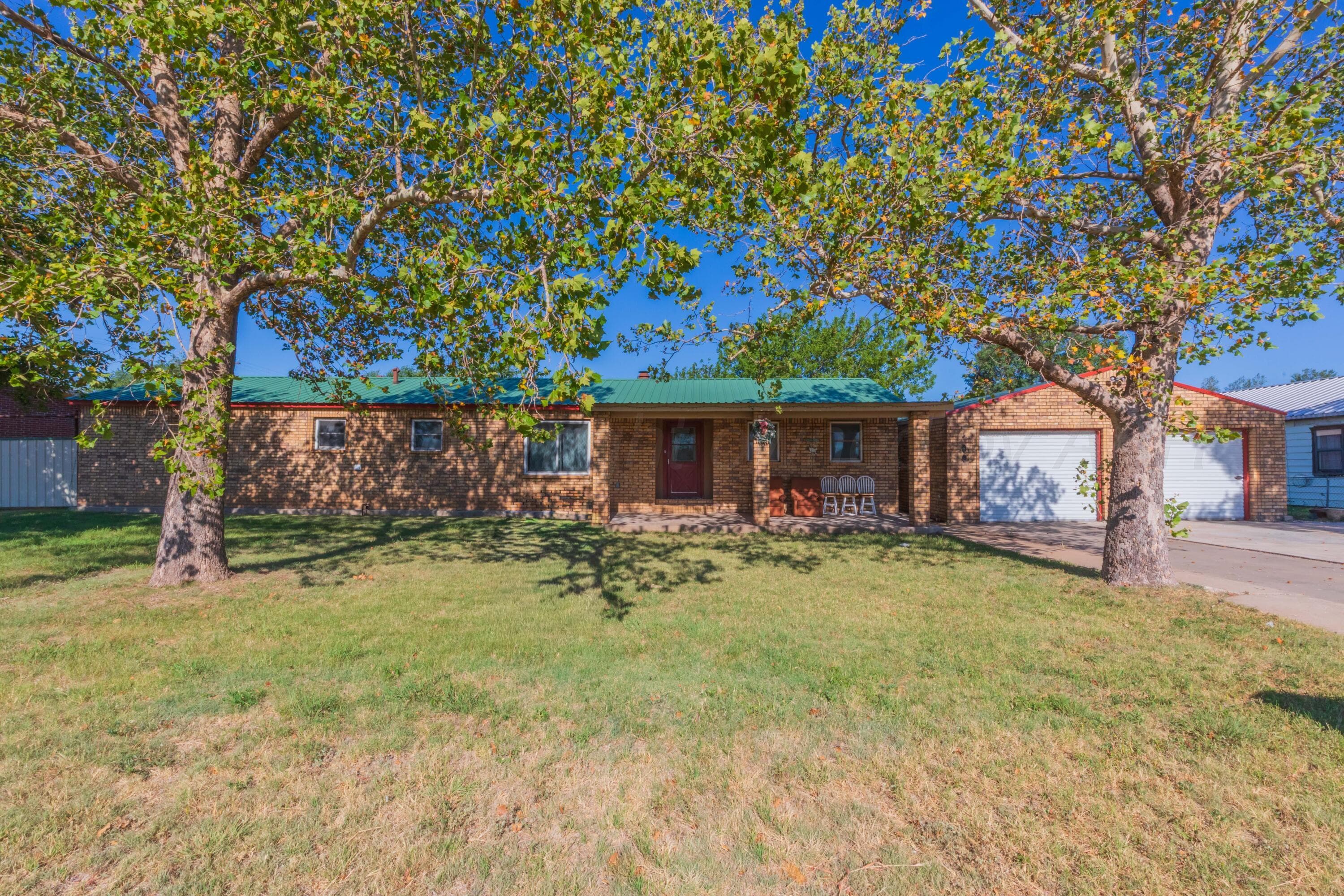 200 N Snider Street, Spearman, TX 79081