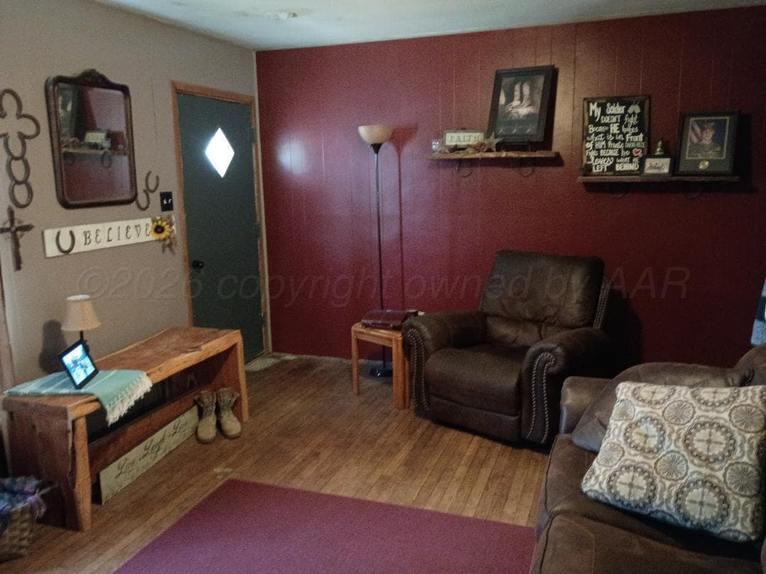 421 N LOWRY Street, Pampa, TX 79065-5029, photo 3