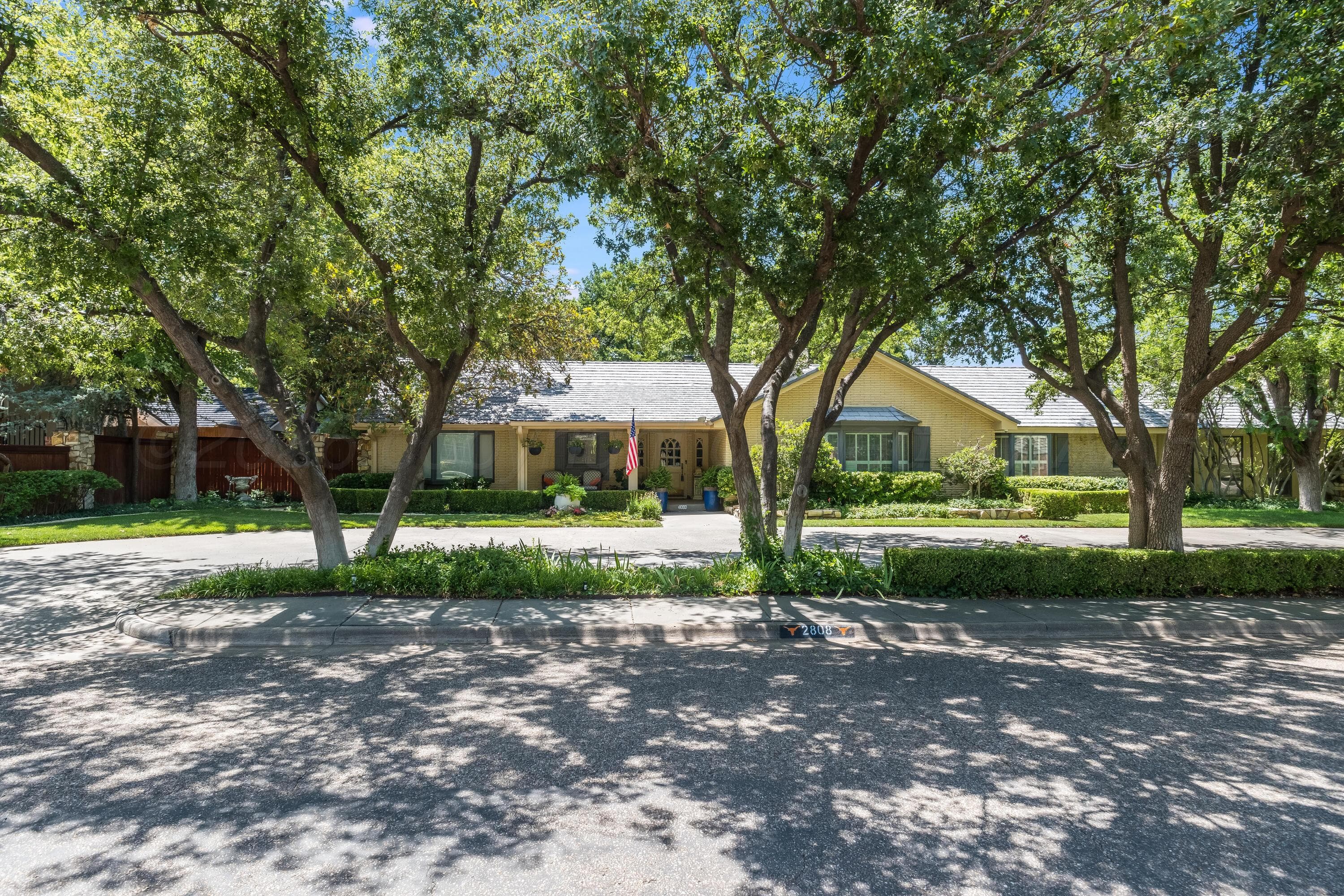 2808 S BONHAM Street, Amarillo, TX 79109-3448