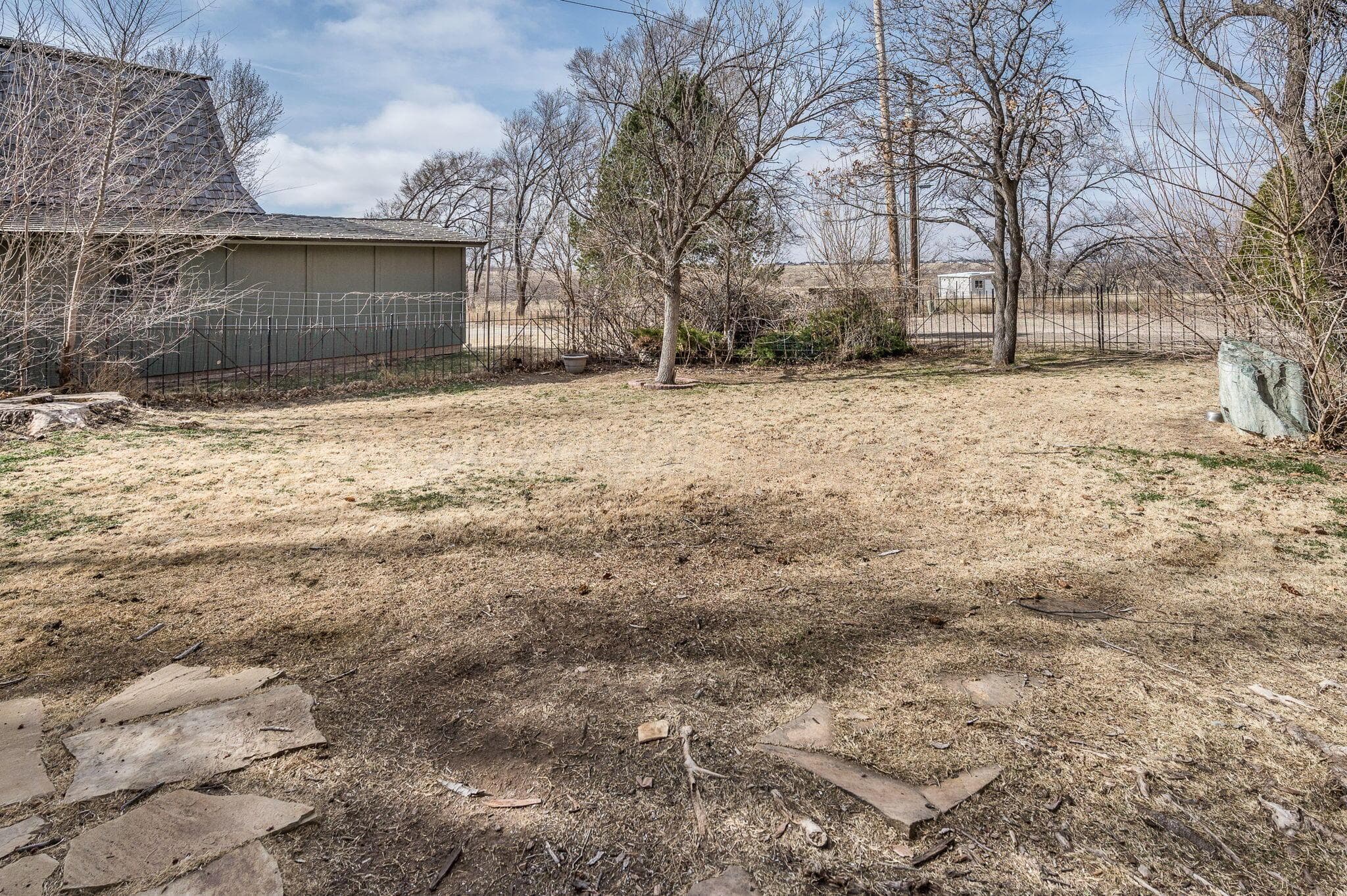 1402 Yucca Drive, Dalhart, TX 79022, photo 43