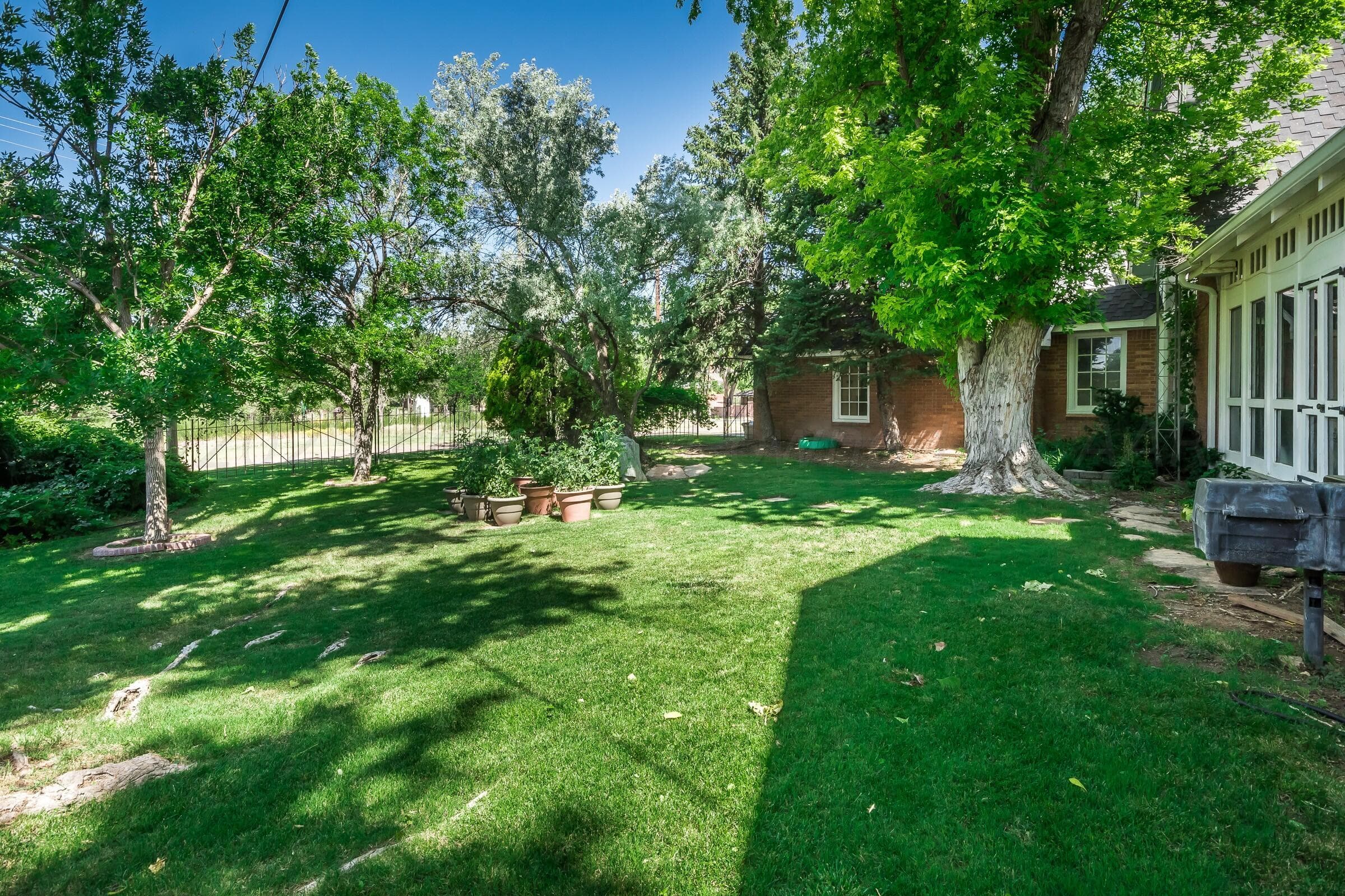 1402 Yucca Drive, Dalhart, TX 79022, photo 47