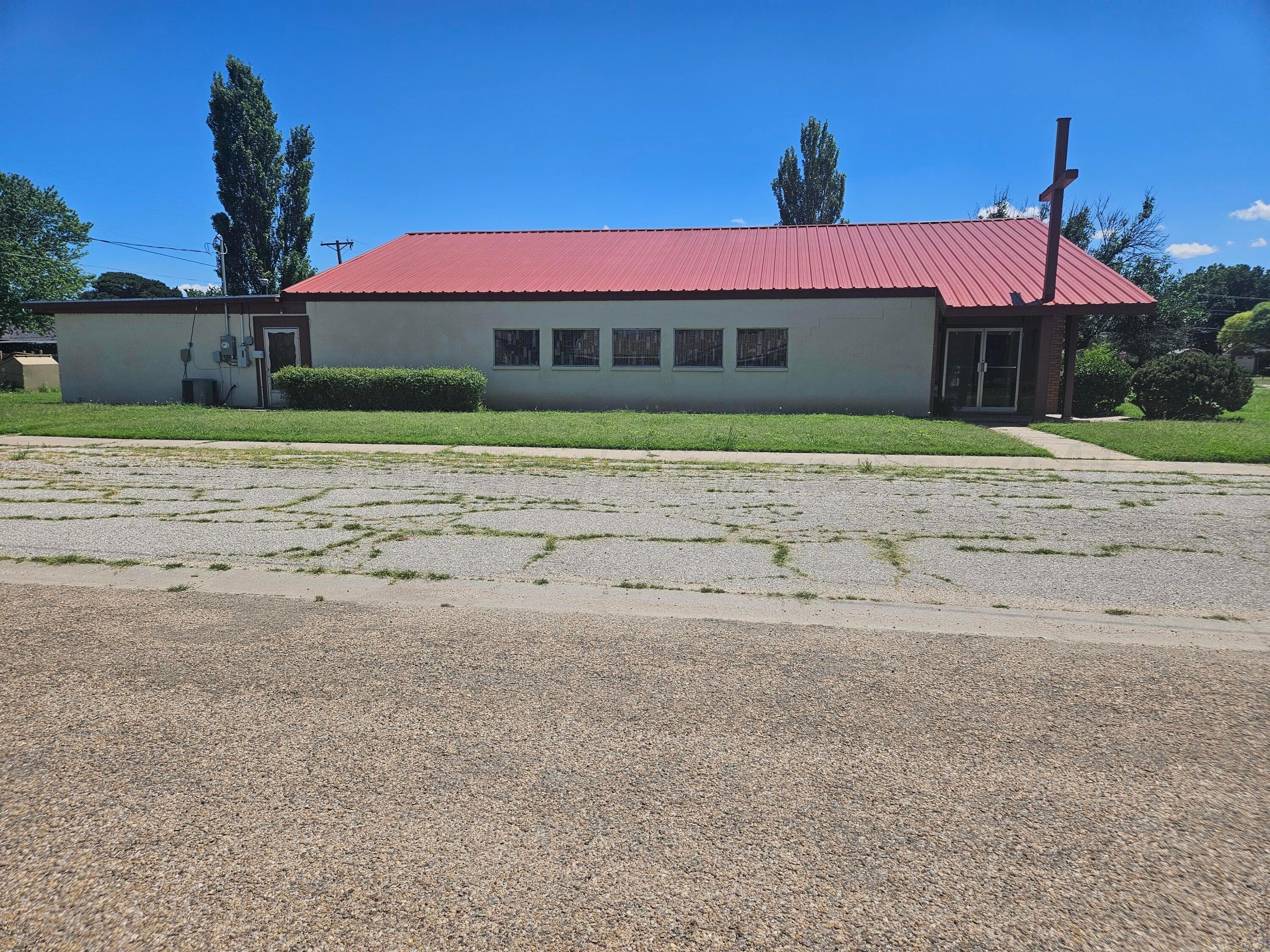 1801 S DRAKE Street, Perryton, TX 79070-4825