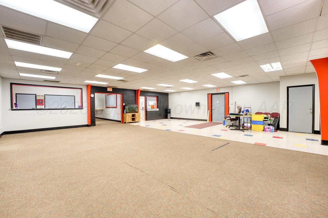 2009 N MARRS Street, Amarillo, TX 79107-6976, photo 17