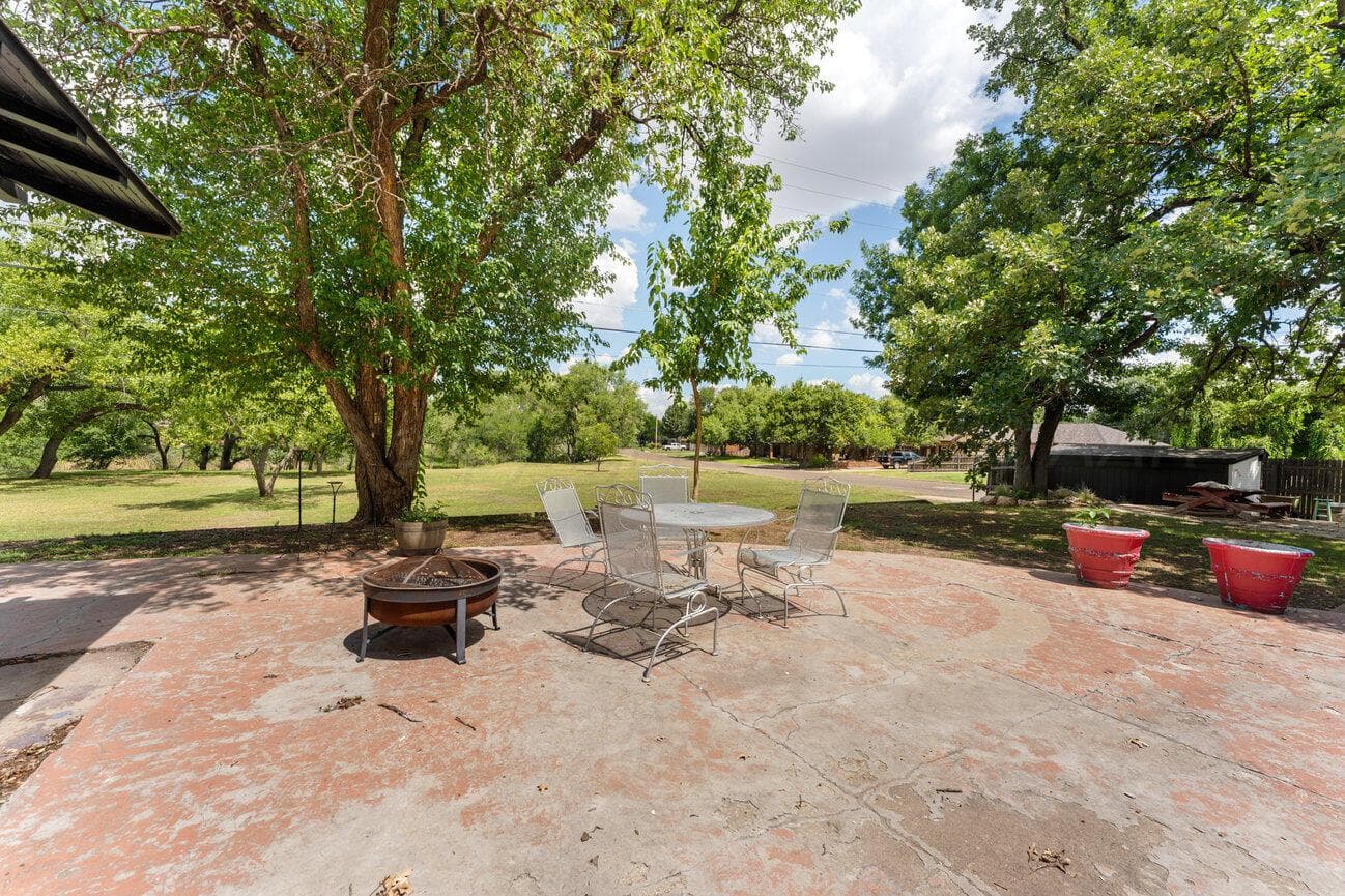 402 Linden Street, Borger, TX 79007, photo 100