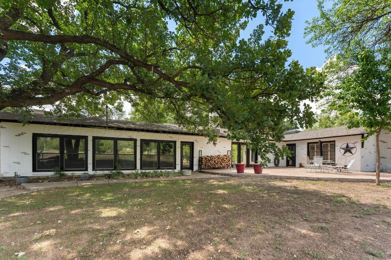 402 Linden Street, Borger, TX 79007, photo 96