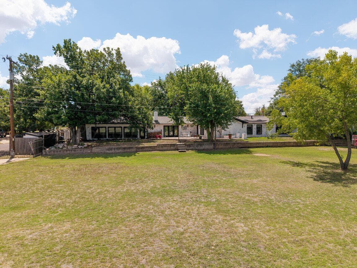 402 Linden Street, Borger, TX 79007, photo 95