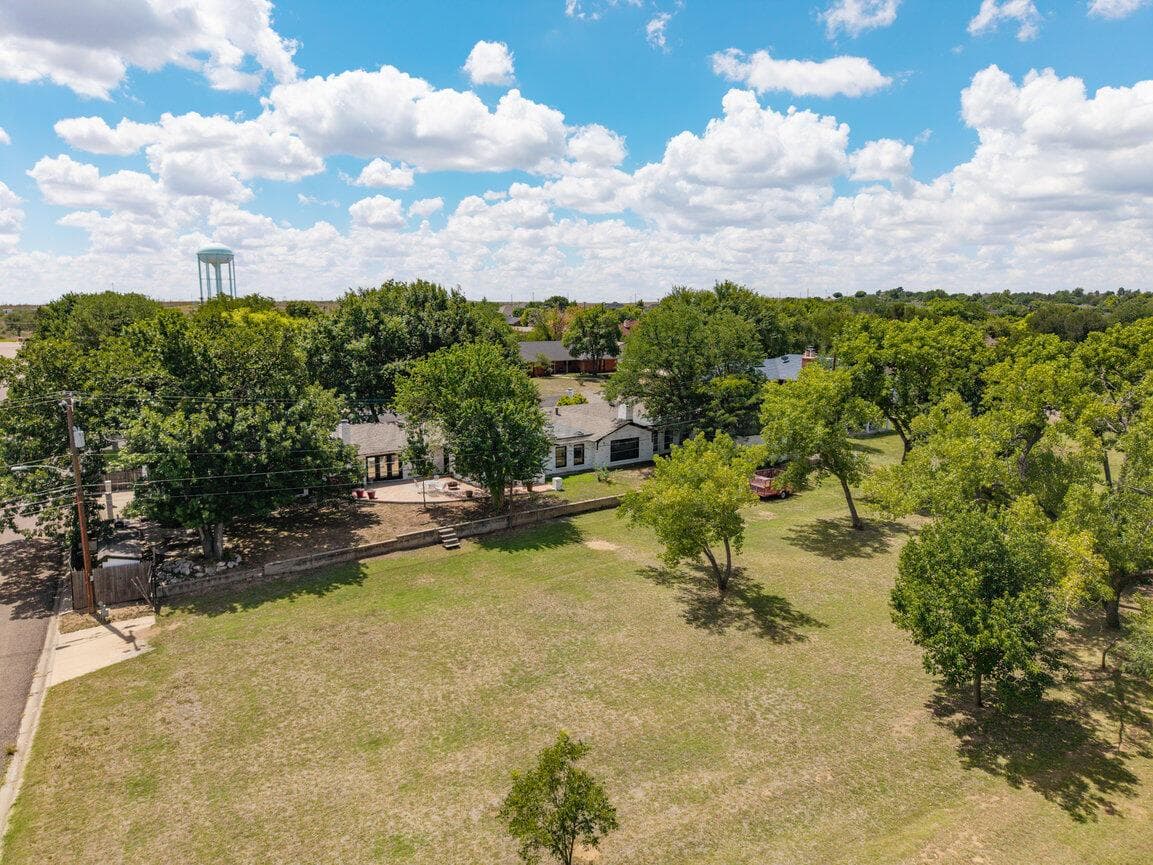 402 Linden Street, Borger, TX 79007, photo 92