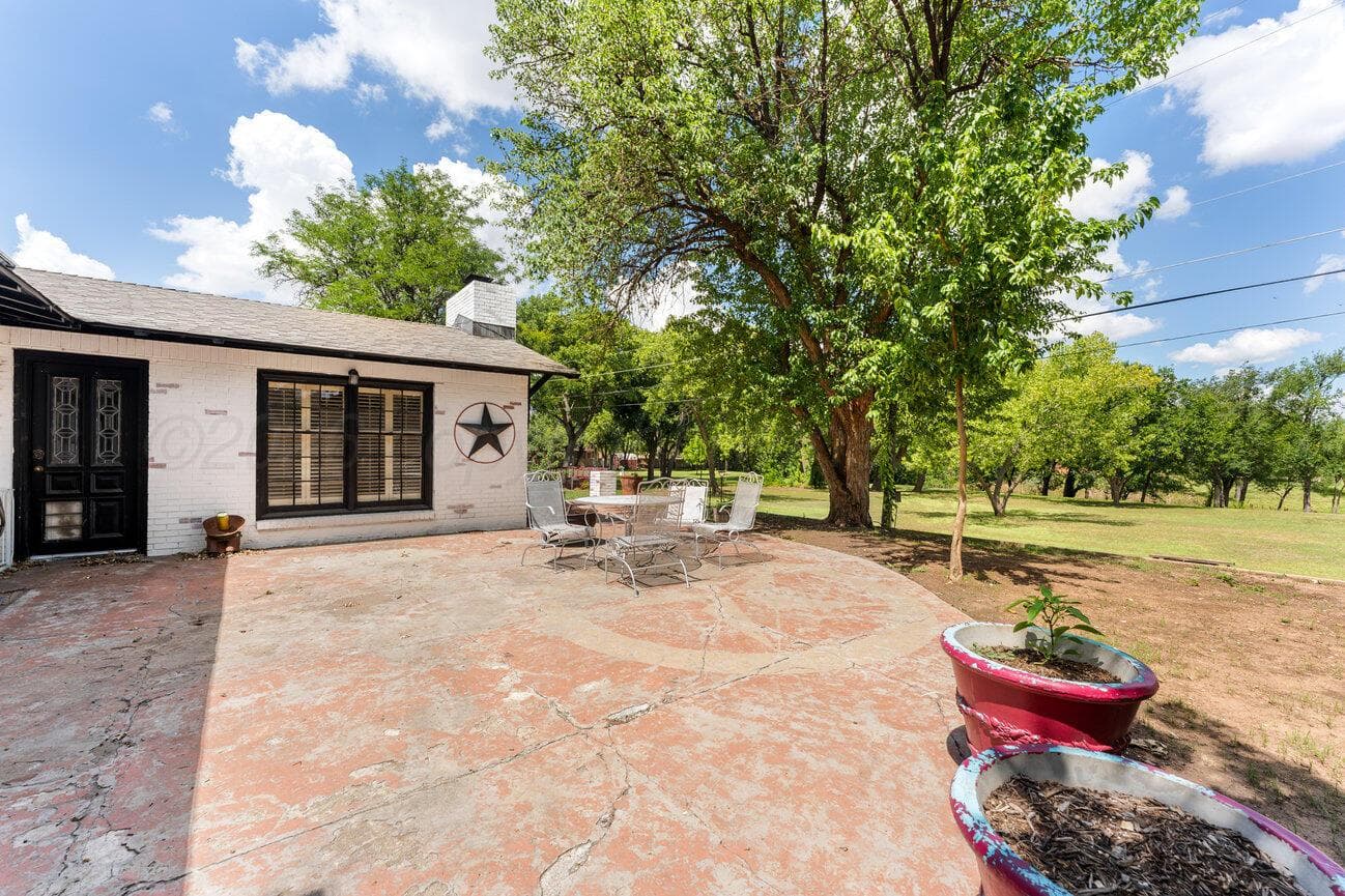 402 Linden Street, Borger, TX 79007, photo 89