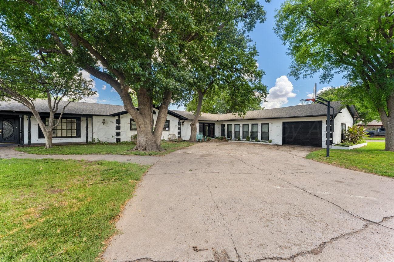 402 Linden Street, Borger, TX 79007, photo 2