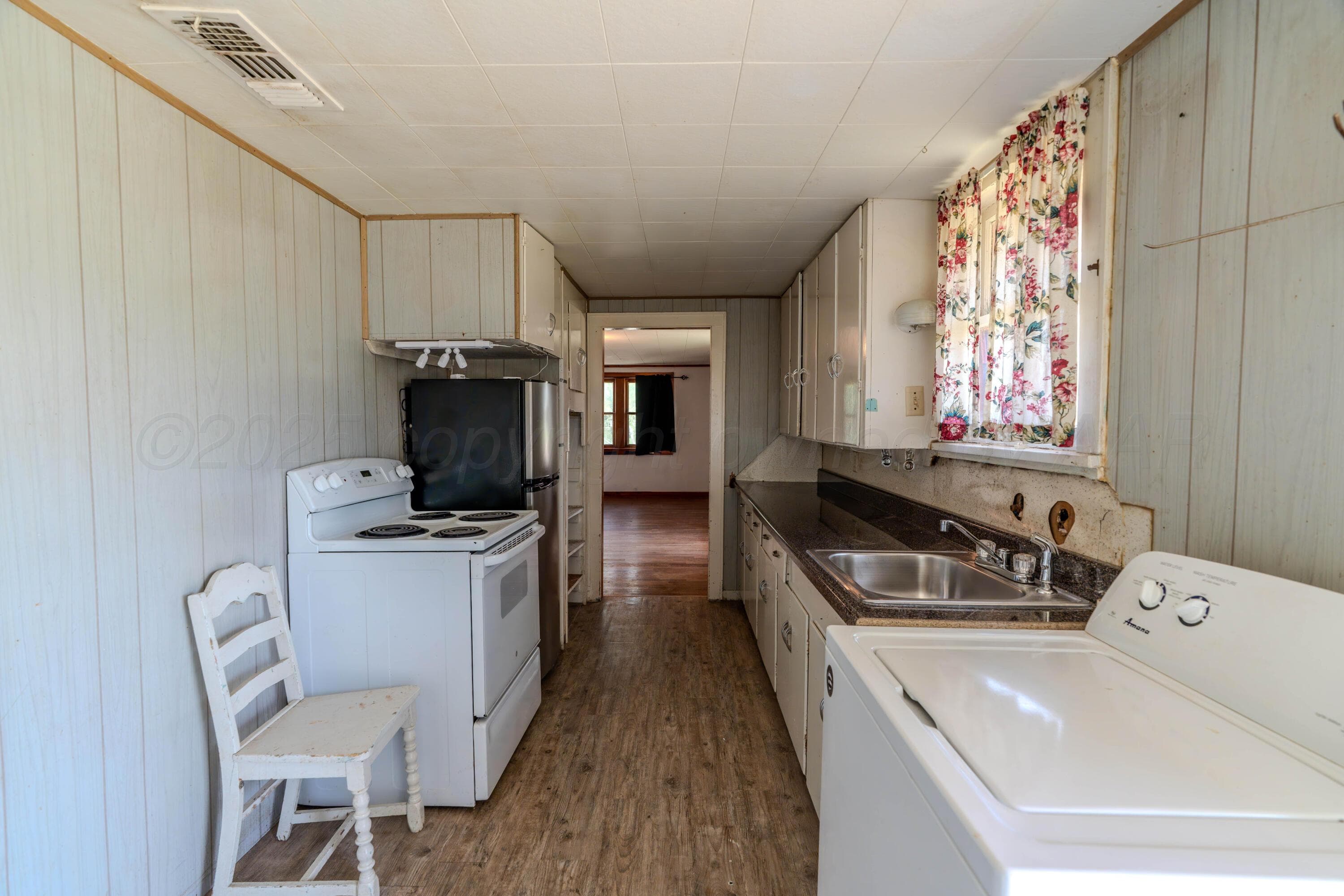 111 Hill Street, Borger, TX 79007, photo 8