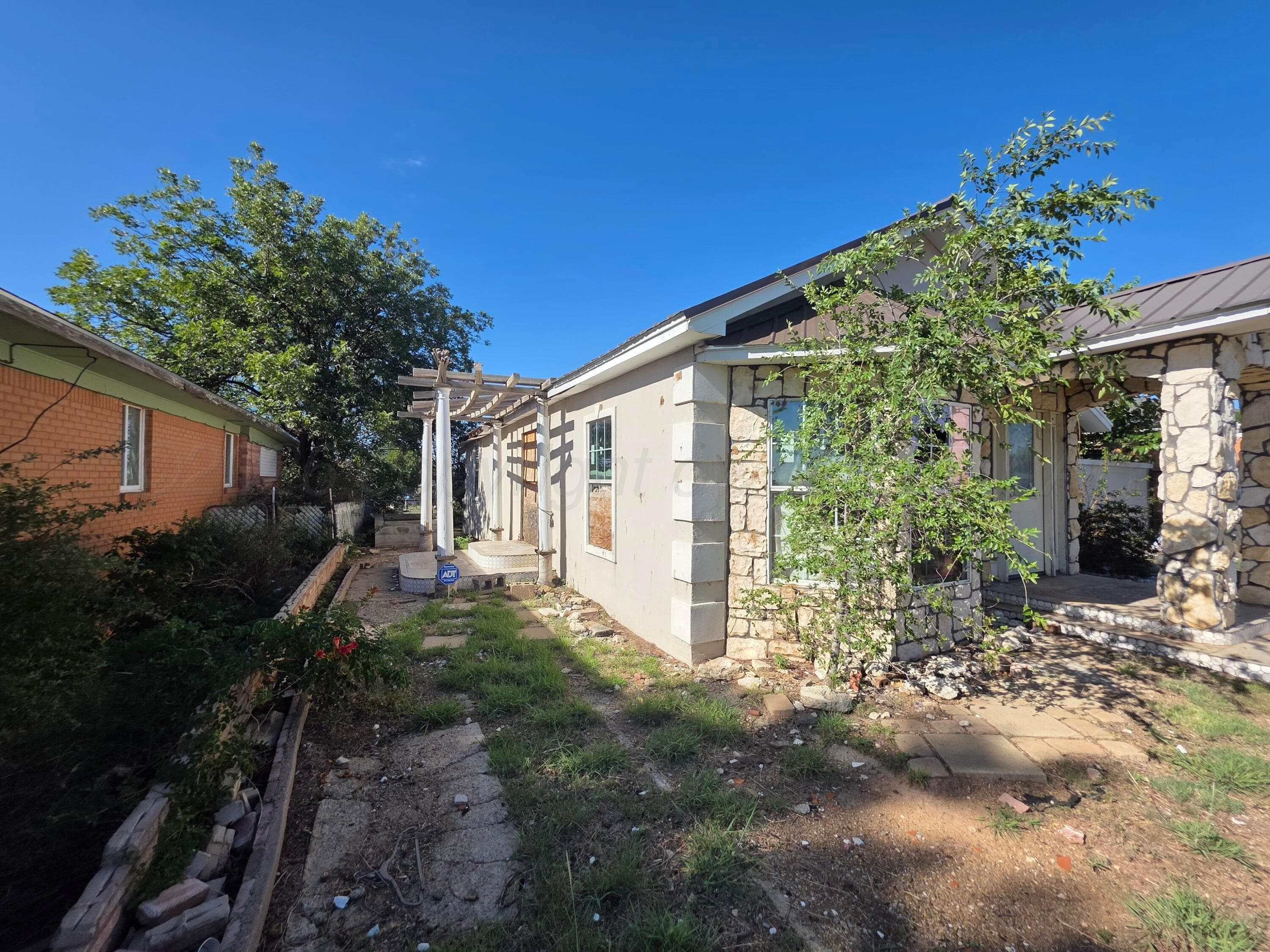 1303 NW 12TH Avenue, Amarillo, TX 79107-1700, photo 2