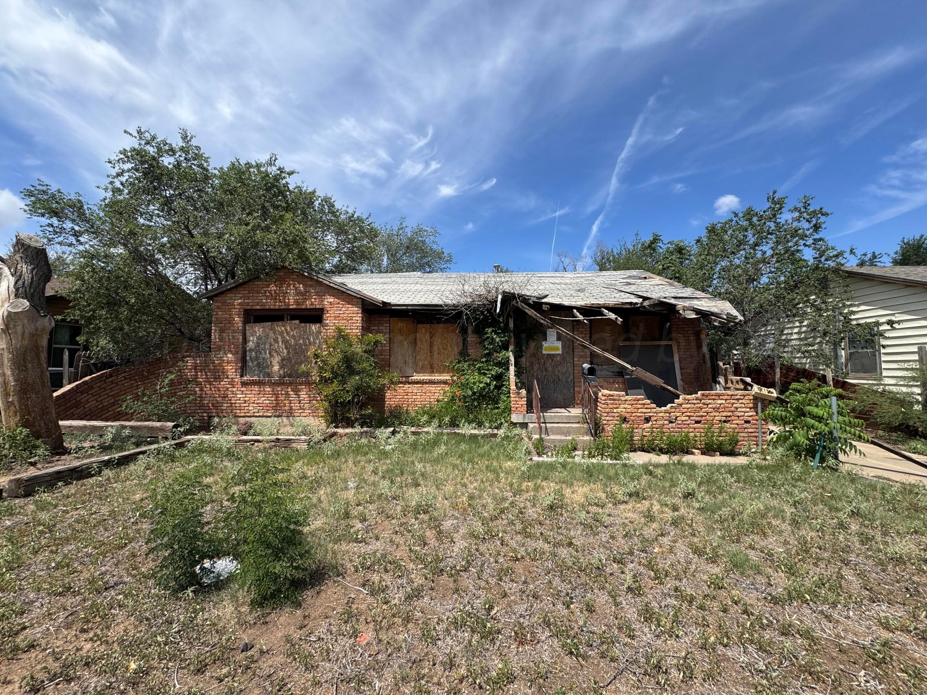 2201 N WOODLAND Street, Amarillo, TX 79107