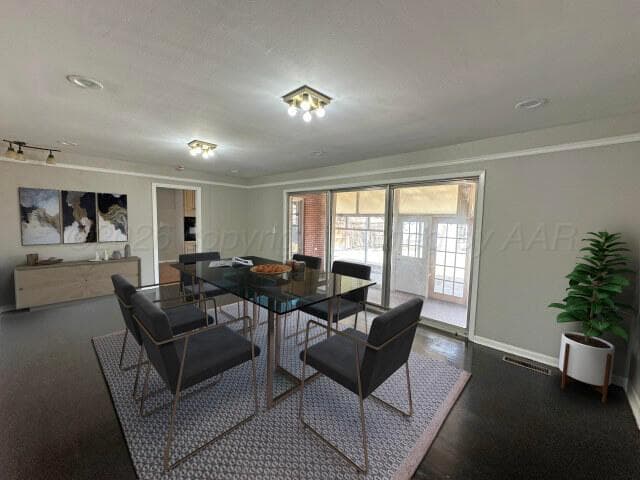 321 S Barkley Street, Spearman, TX 79081, photo 13