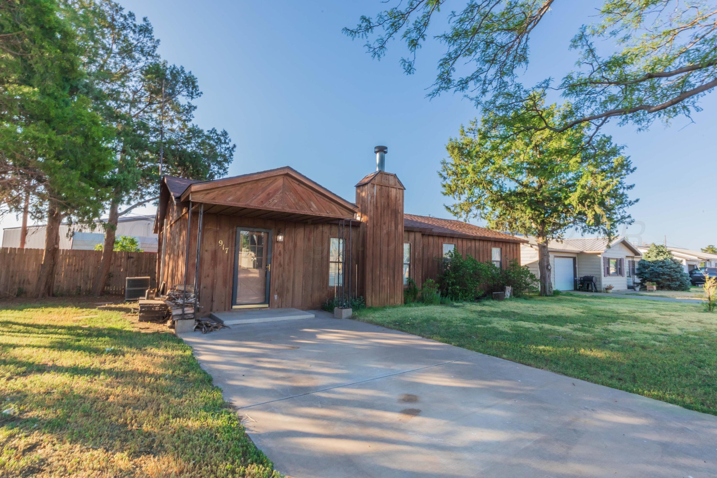 917 HIGHWAY Avenue, Sunray, TX 79086-1621, photo 2