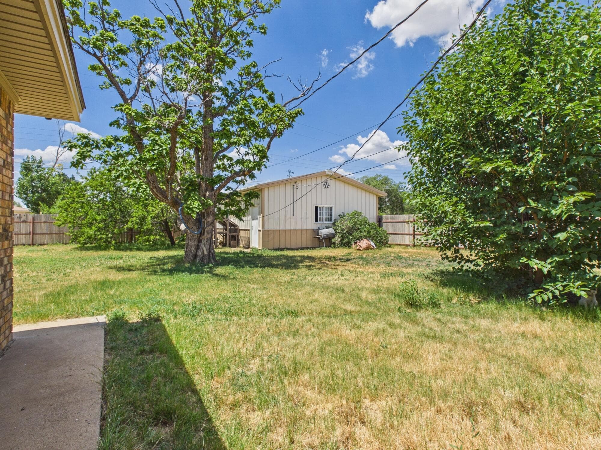 719 N Grace Street, Stratford, TX 79084, photo 16