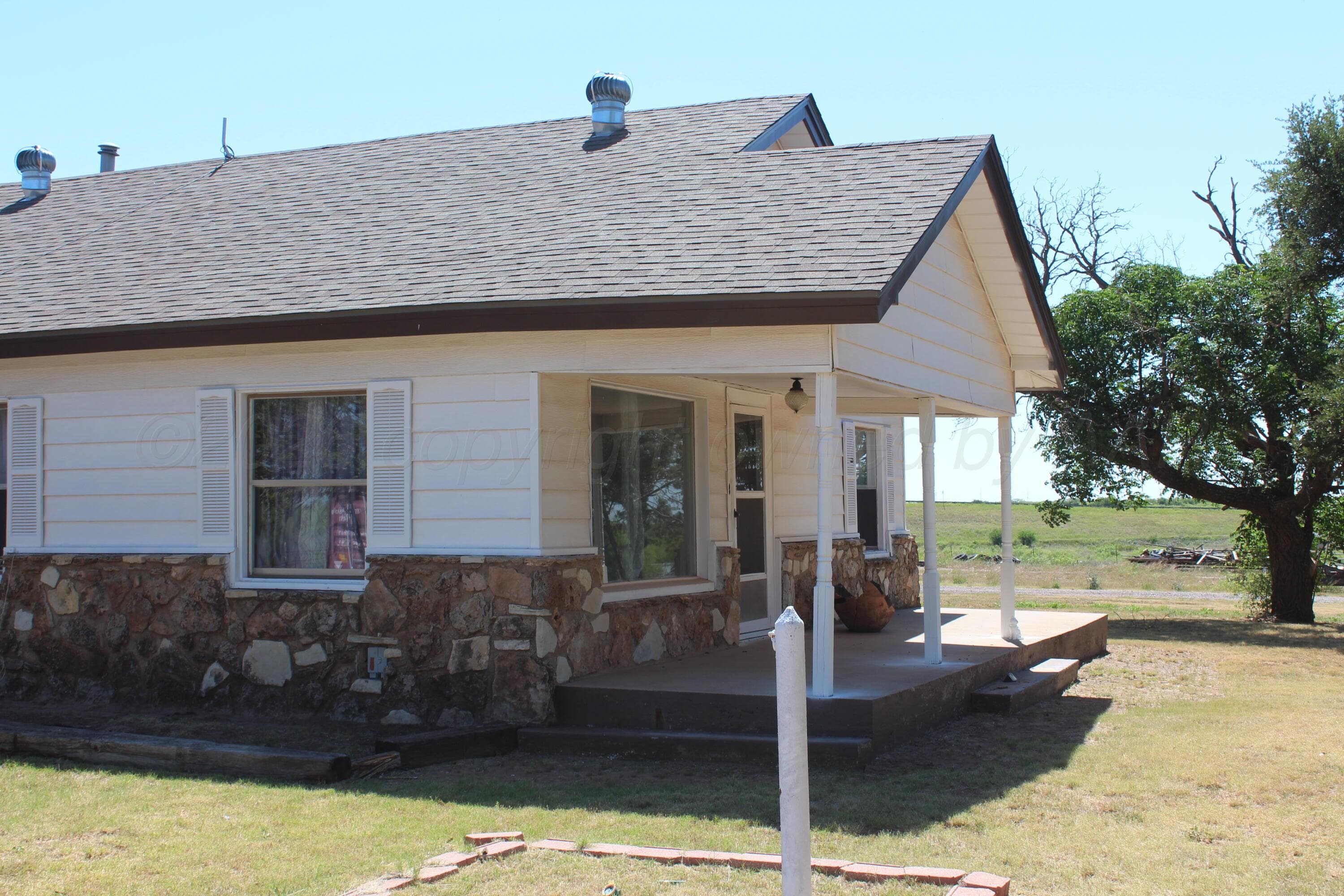567 Randolph Road, Quanah, TX 79252, photo 3