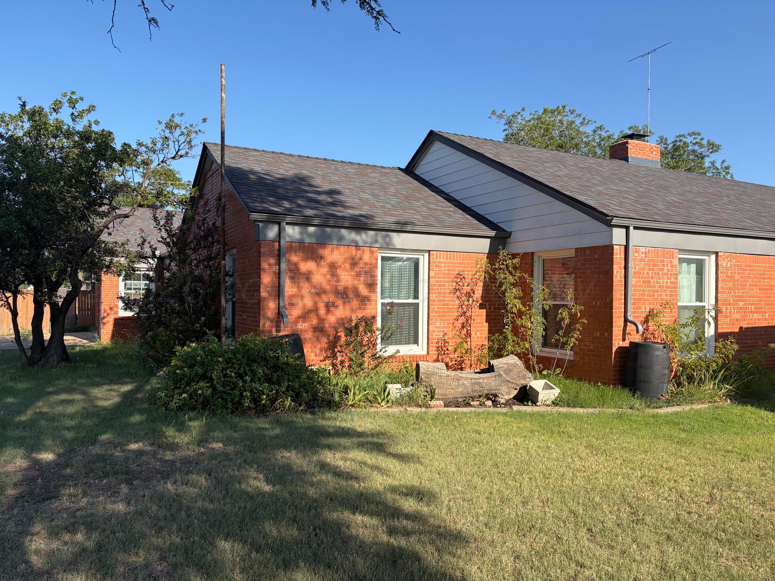 2301 N Mary-Ellen Street, Pampa, TX 79065