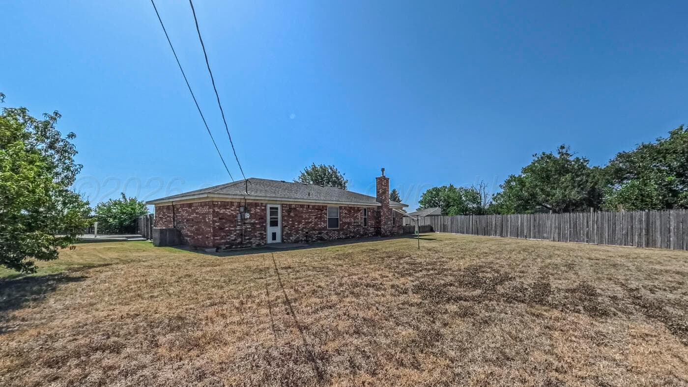 702 S Elm Avenue, Stinnett, TX 79083, photo 3