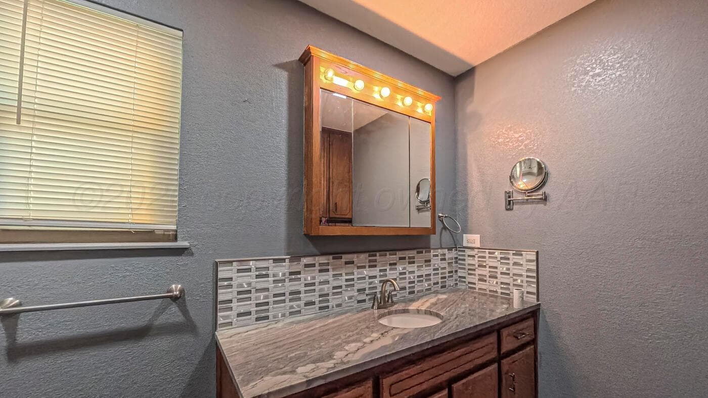 702 S Elm Avenue, Stinnett, TX 79083, photo 21