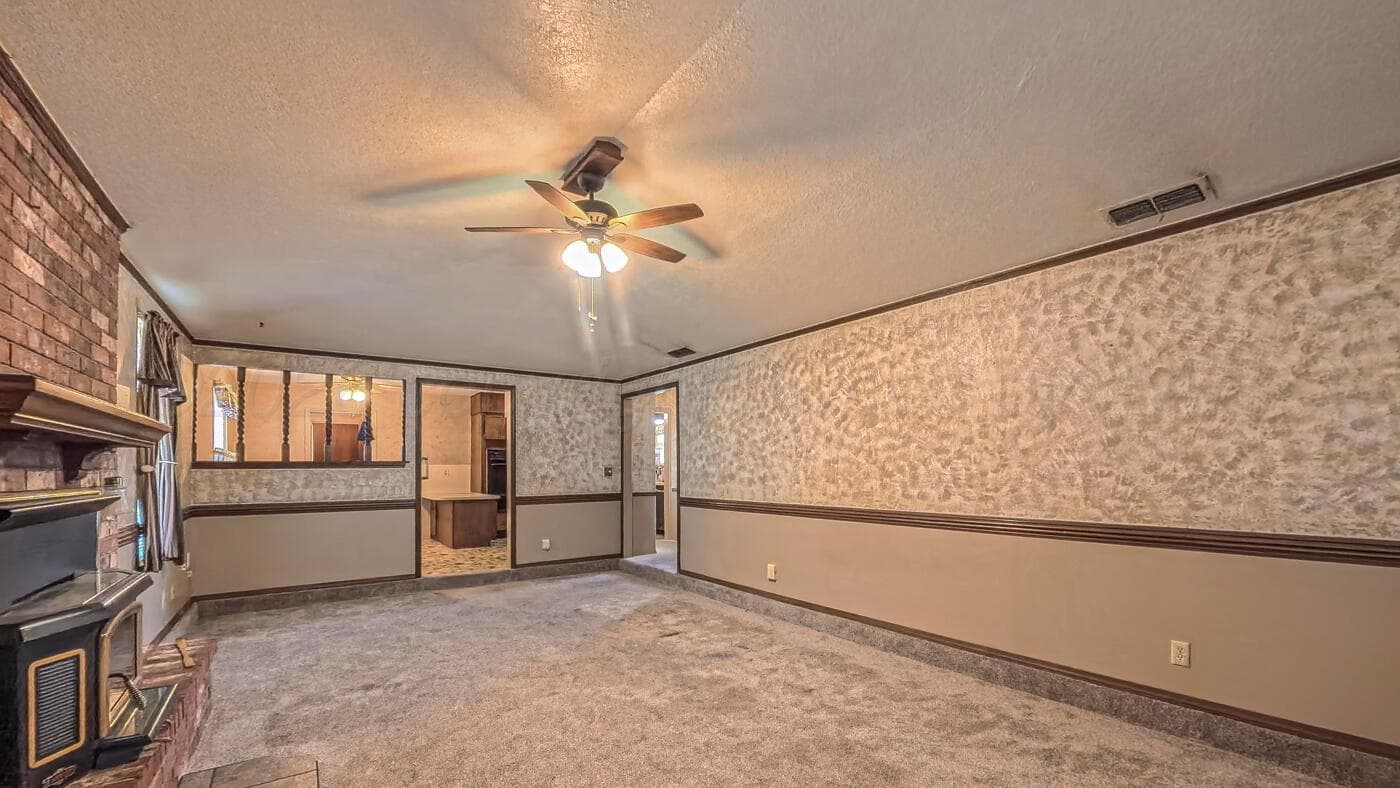 702 S Elm Avenue, Stinnett, TX 79083, photo 24