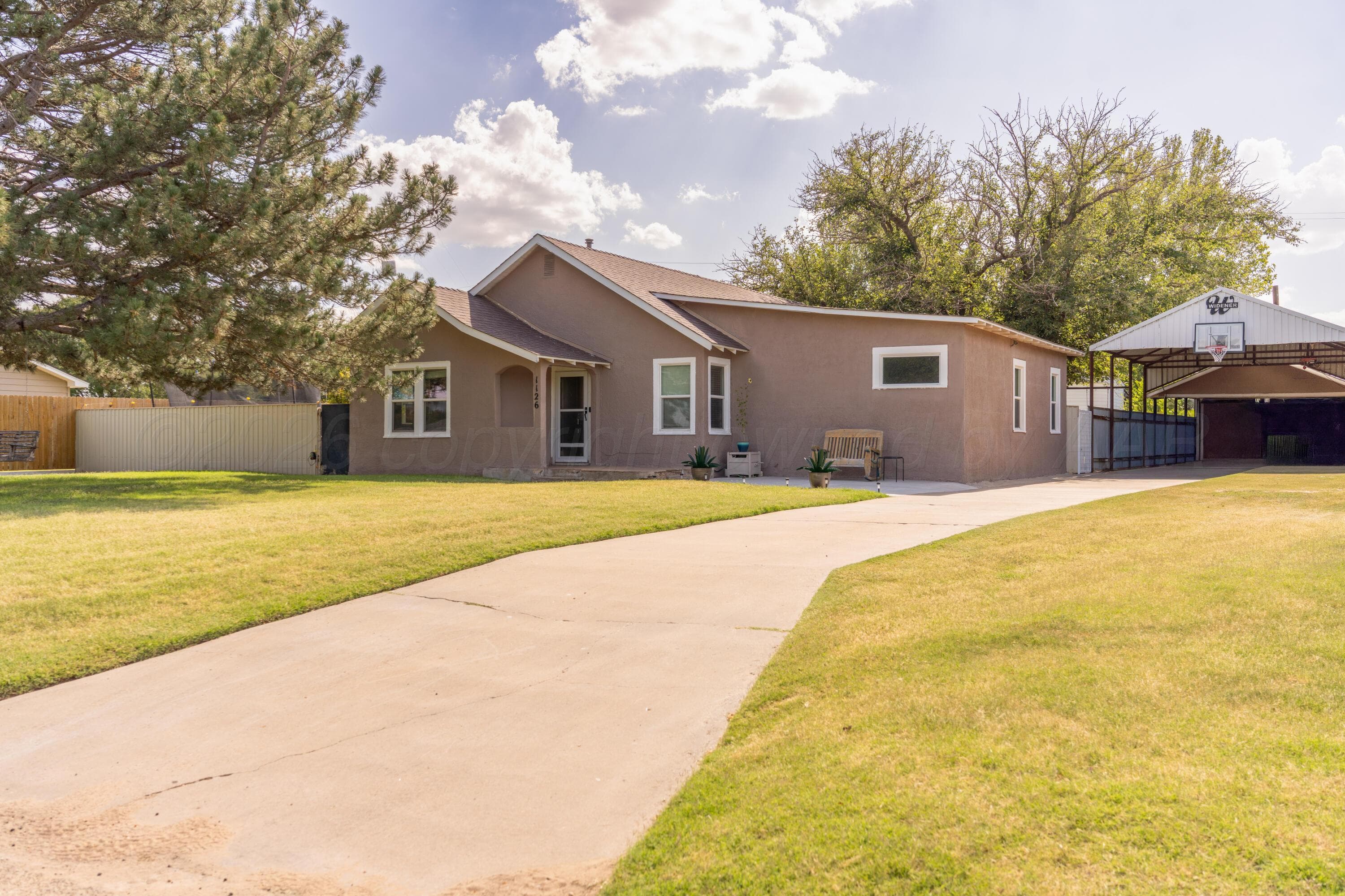 1126 S Main Street, Wheeler, TX 79096