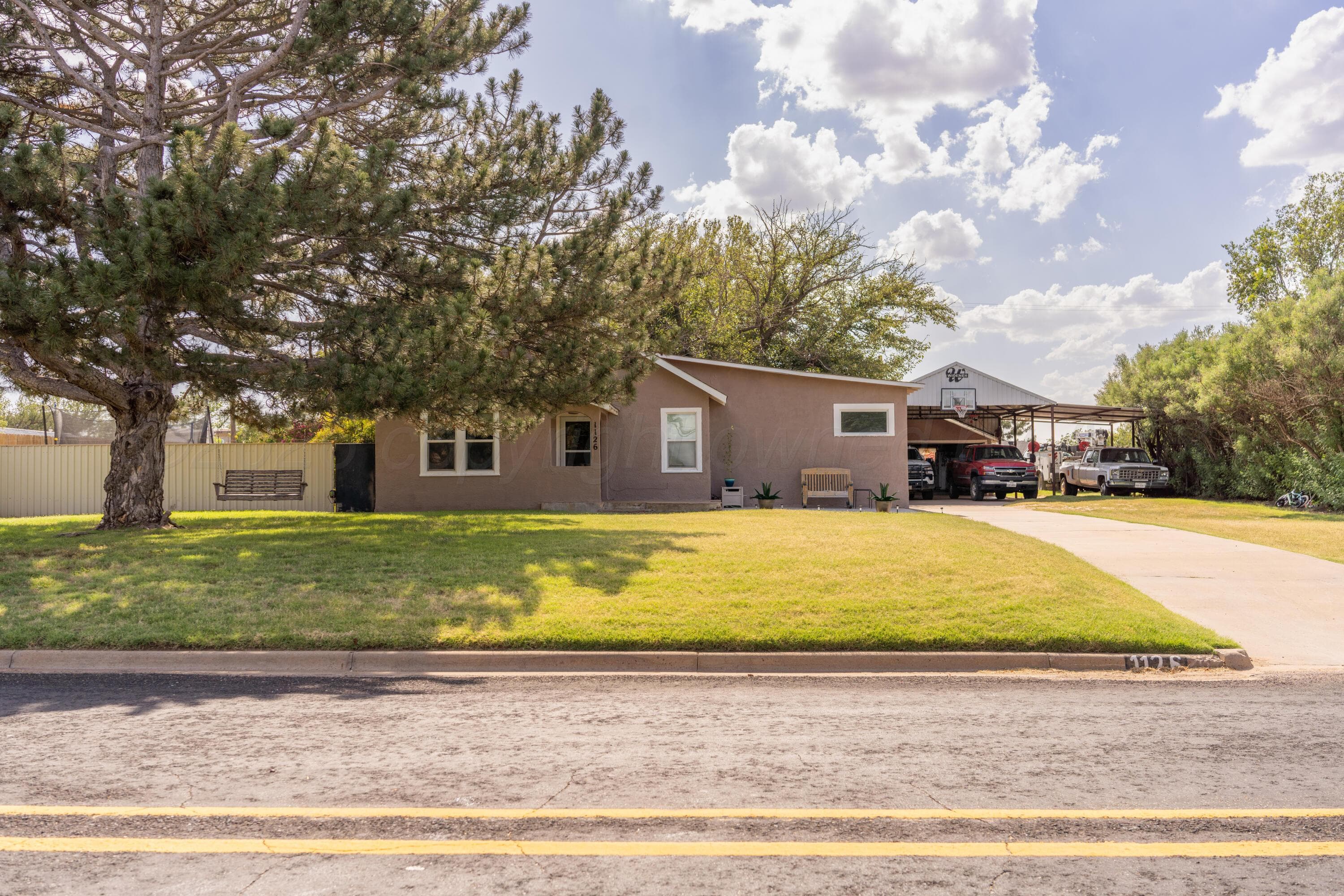 1126 S Main Street, Wheeler, TX 79096, photo 3