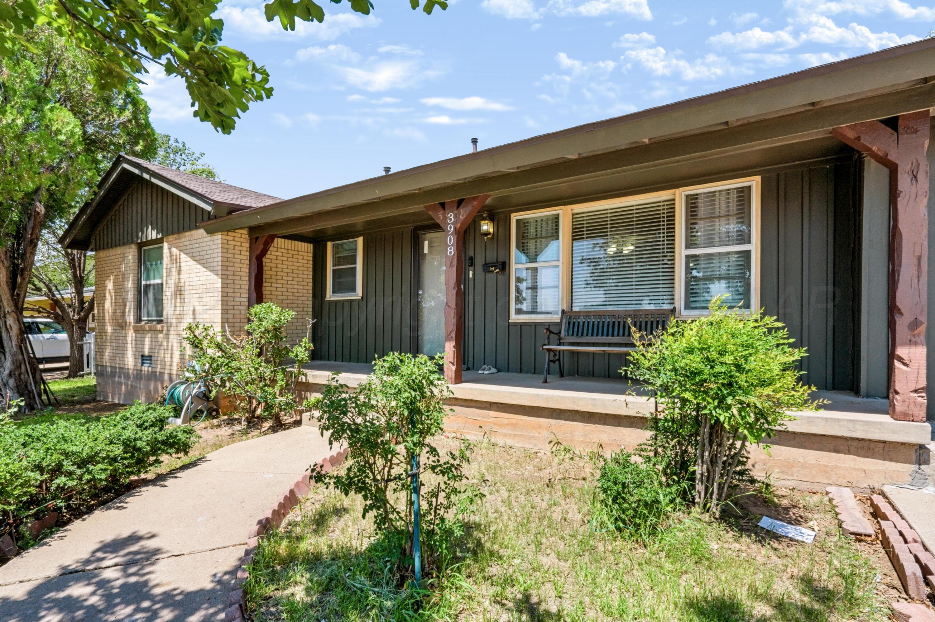 3908 WESTLAWN Avenue, Amarillo, TX 79102-1724