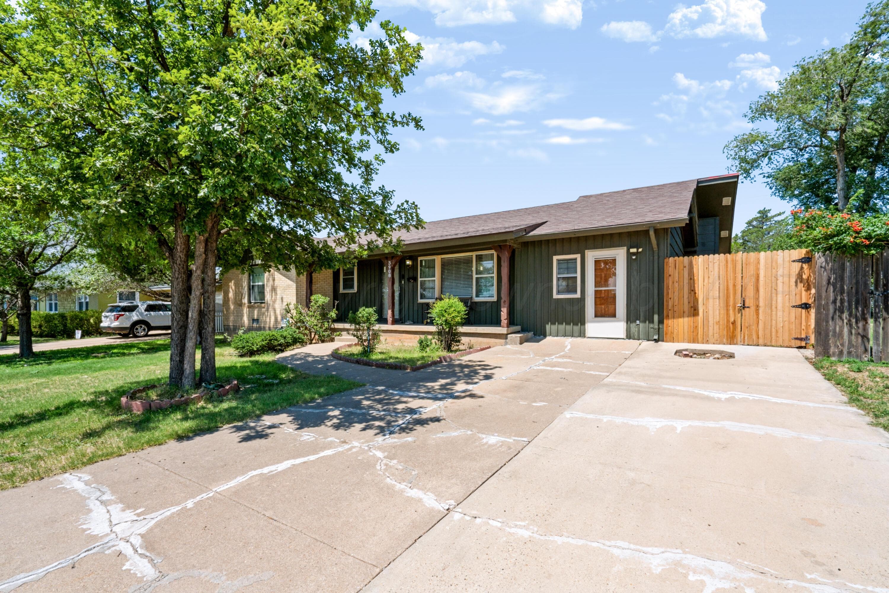 3908 WESTLAWN Avenue, Amarillo, TX 79102-1724, photo 2