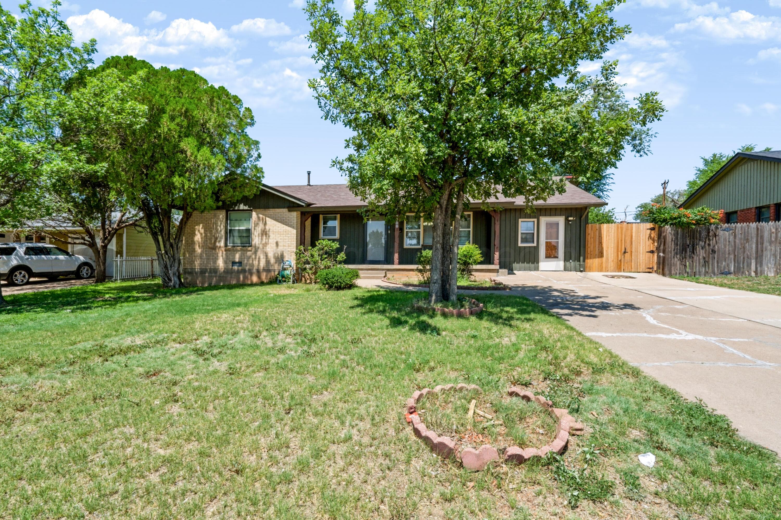 3908 WESTLAWN Avenue, Amarillo, TX 79102-1724, photo 3