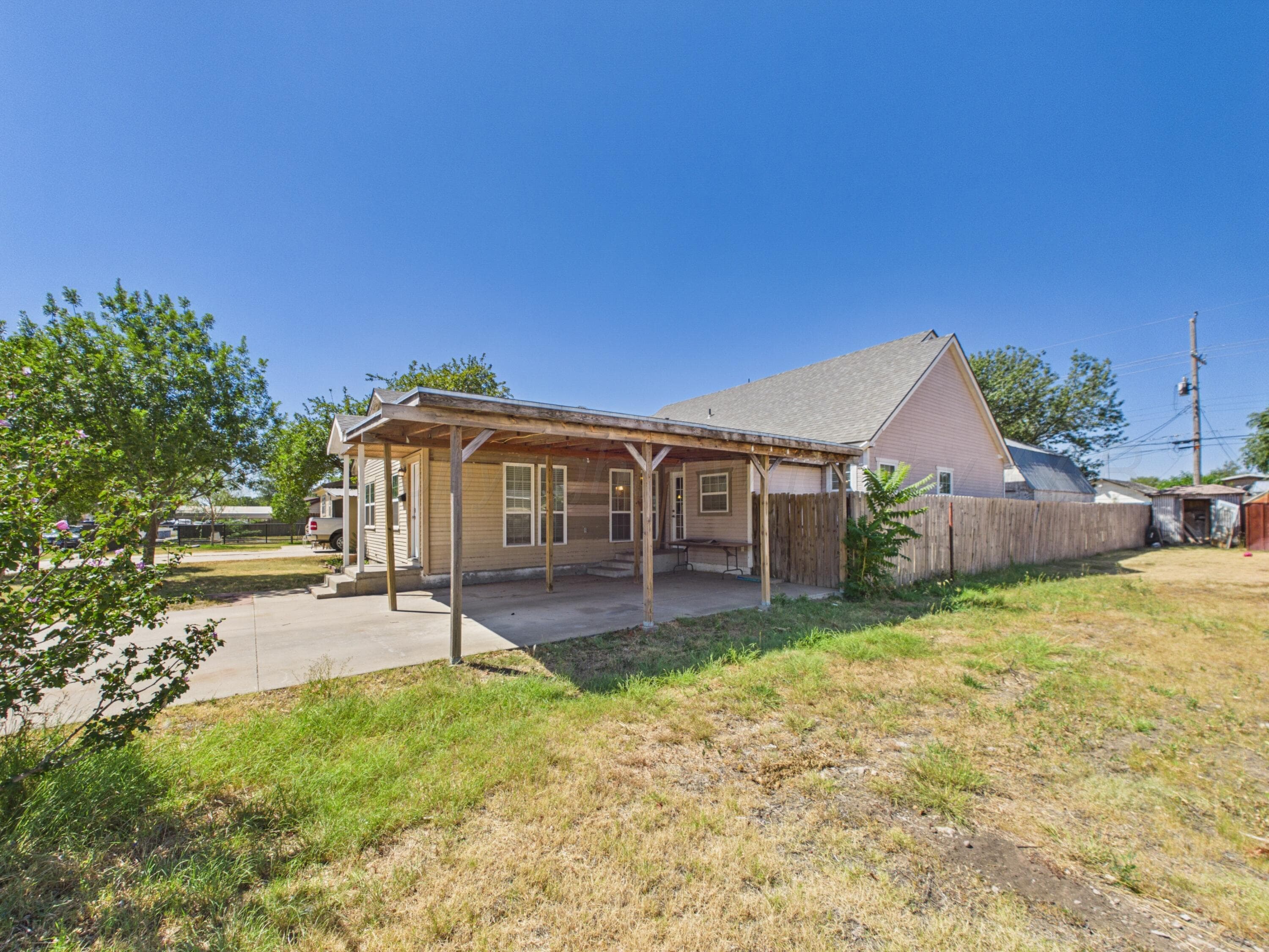 613 N DOUCETTE Street, Pampa, TX 79065-5011, photo 5