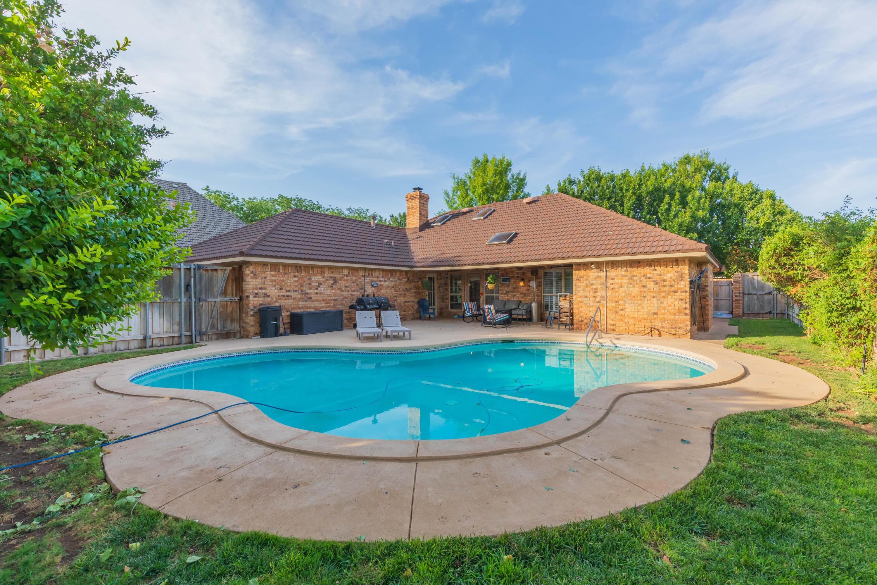 7610 SLEEPY HOLLOW Boulevard, Amarillo, TX 79121-1631, photo 2