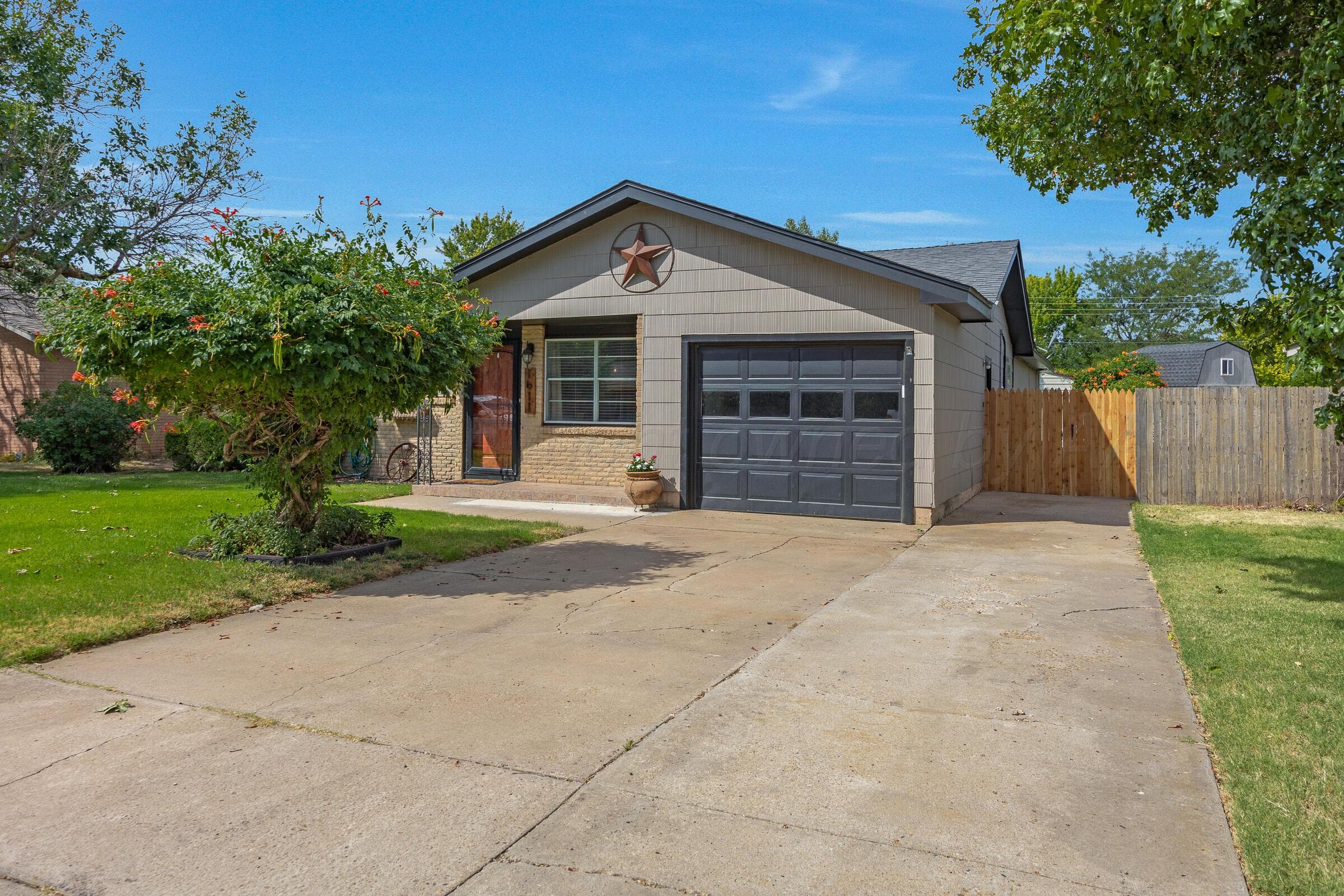 1611 Maple Avenue, Panhandle, TX 79068, photo 3