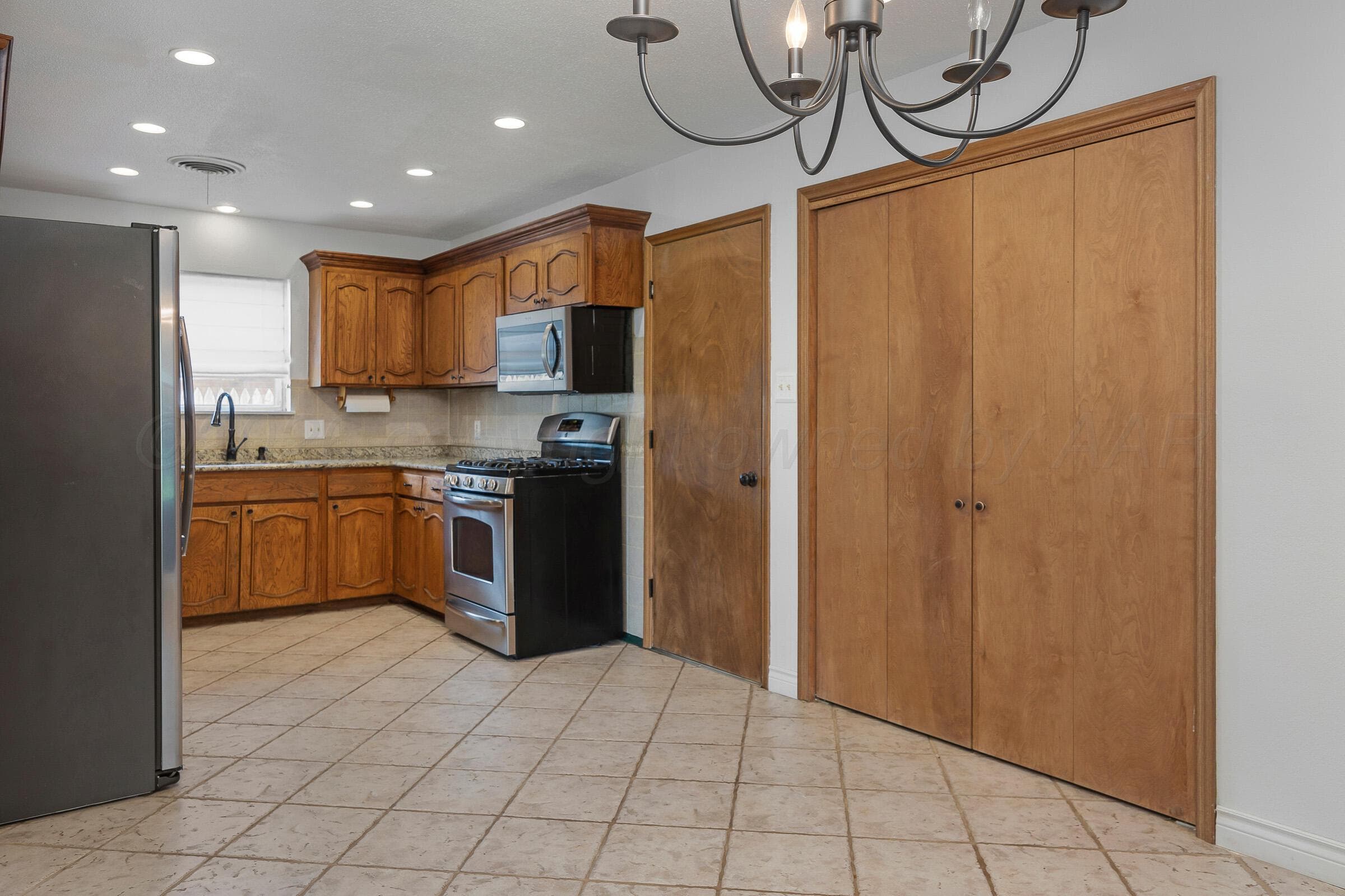 1611 Maple Avenue, Panhandle, TX 79068, photo 12