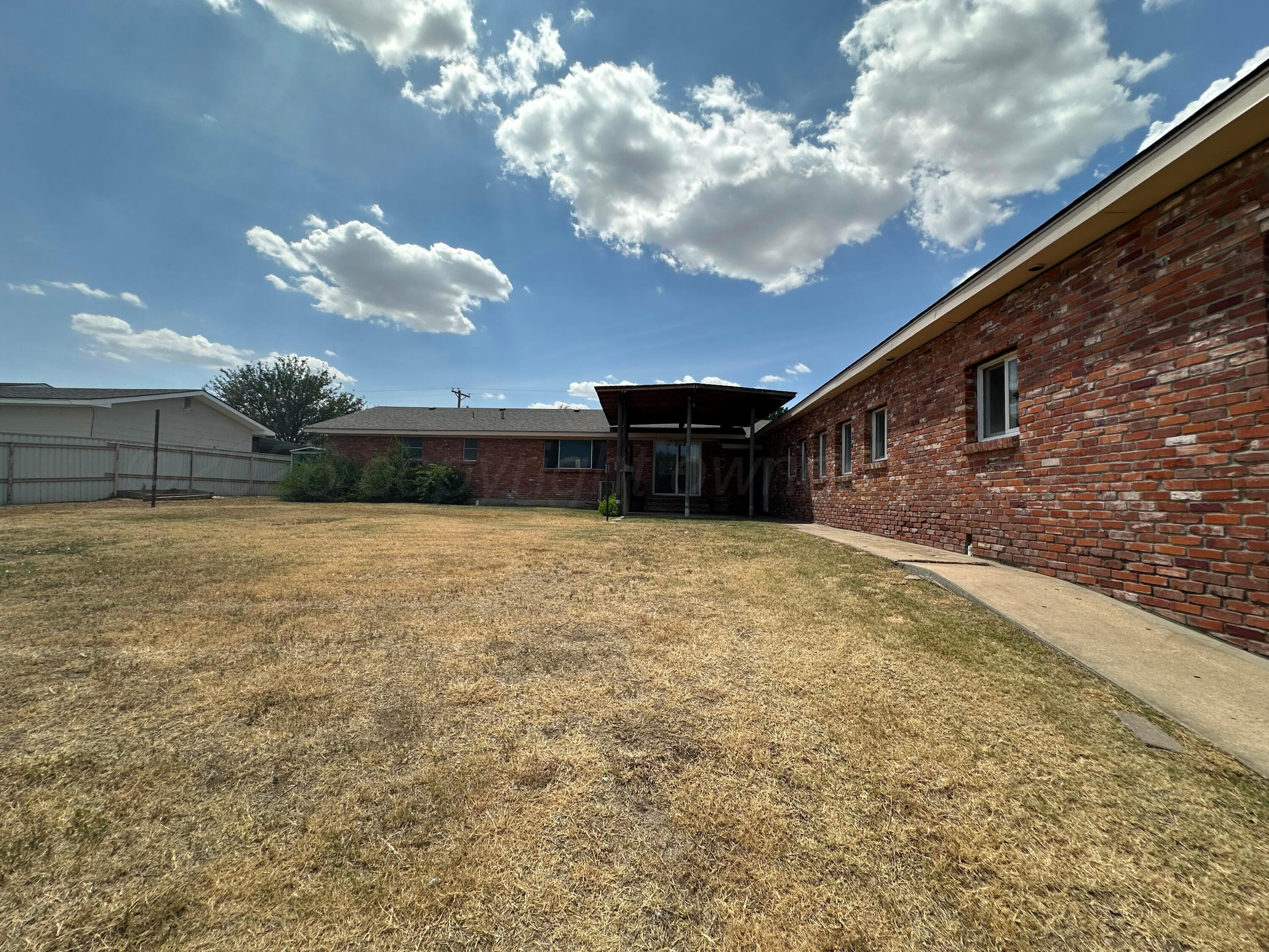1308 Lion Street, Miami, TX 79059, photo 2