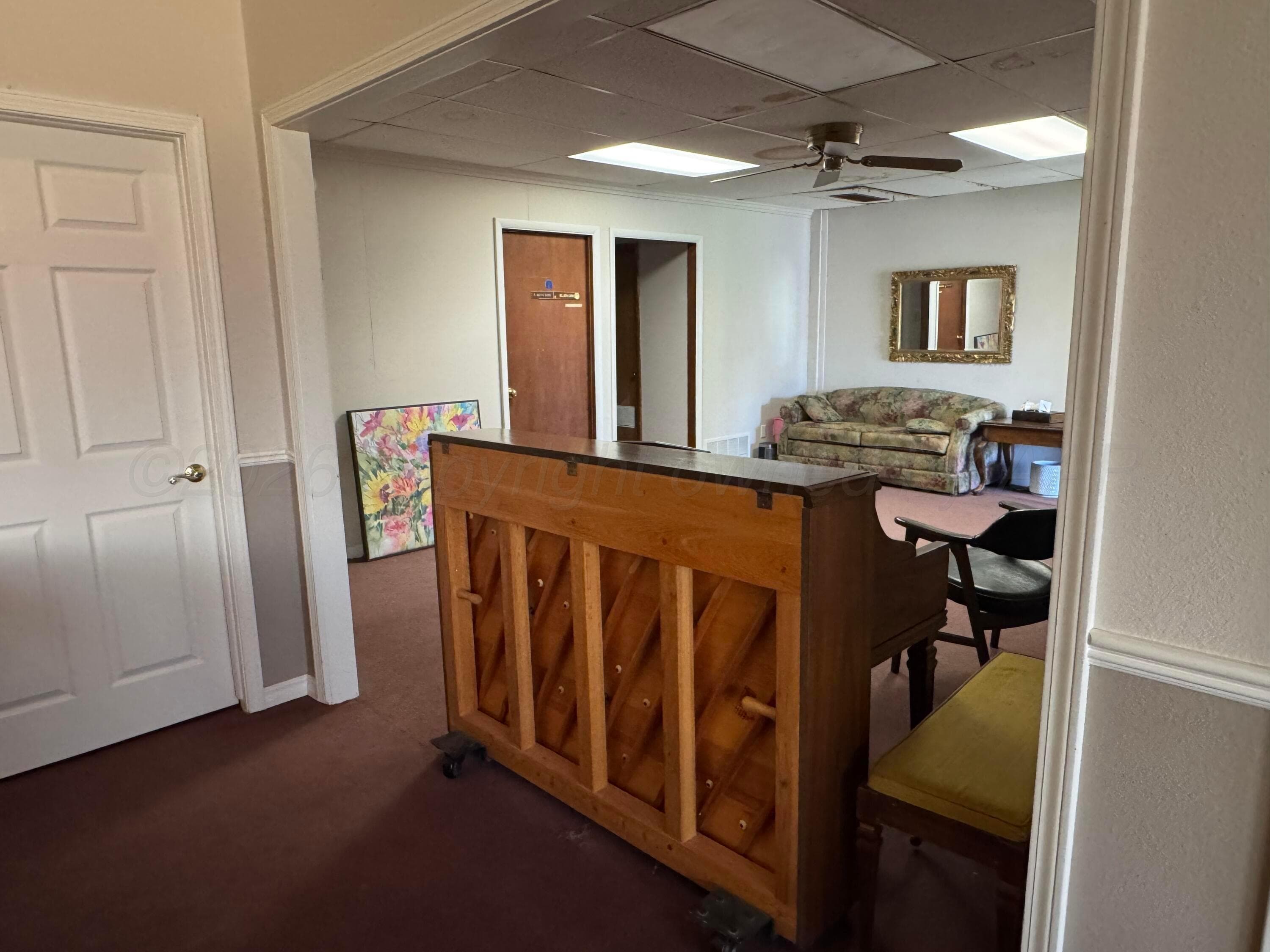 1801 S DRAKE Street, Perryton, TX 79070-4825, photo 18