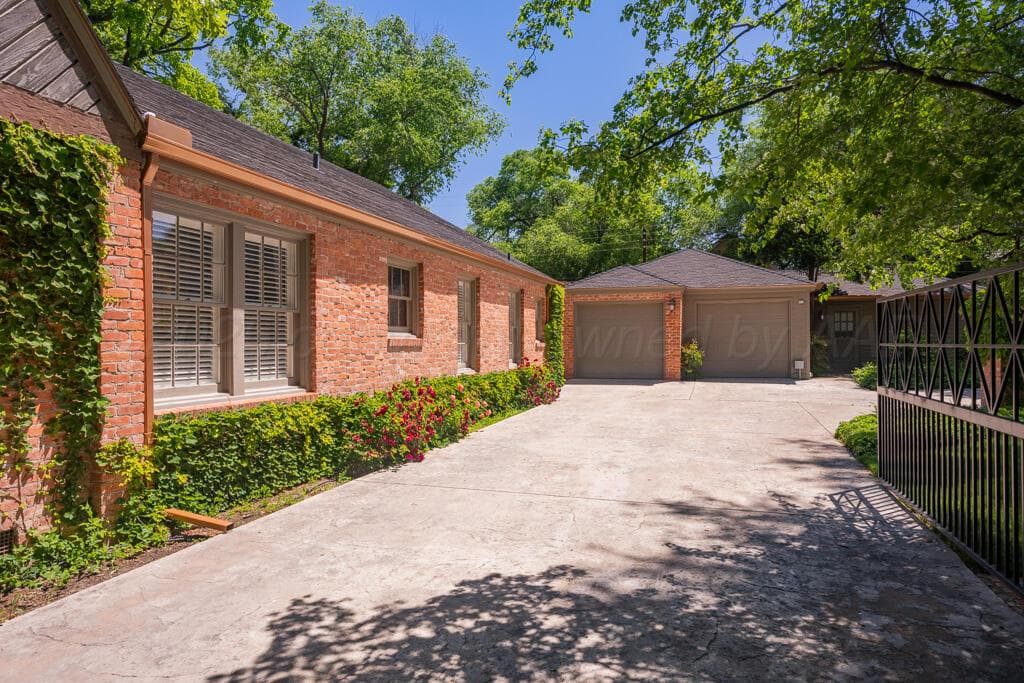 2411 S Lipscomb Street, Amarillo, TX 79109, photo 51