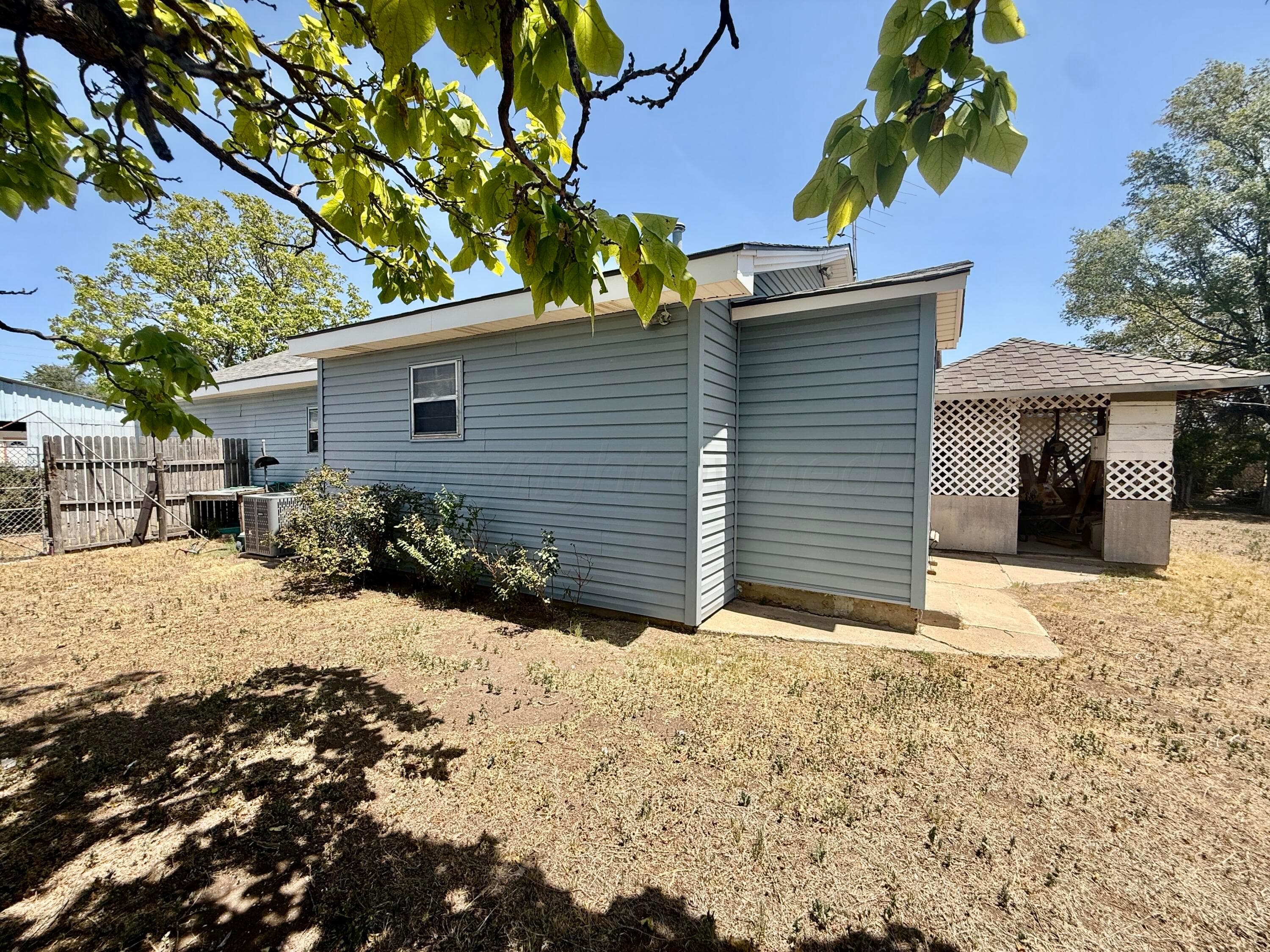 814 NE 11TH Street, Dumas, TX 79029, photo 3