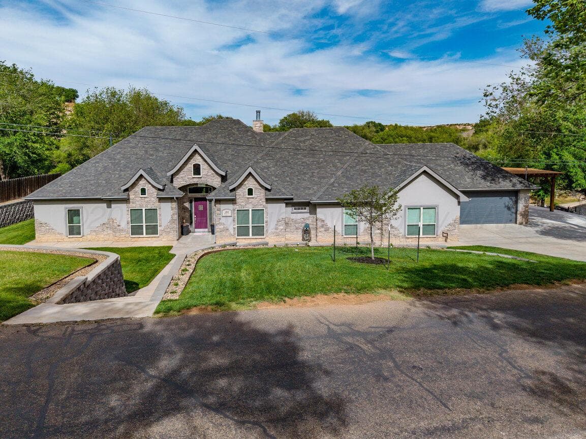 102 PORT O CALL Drive, Amarillo, TX 79118-9383