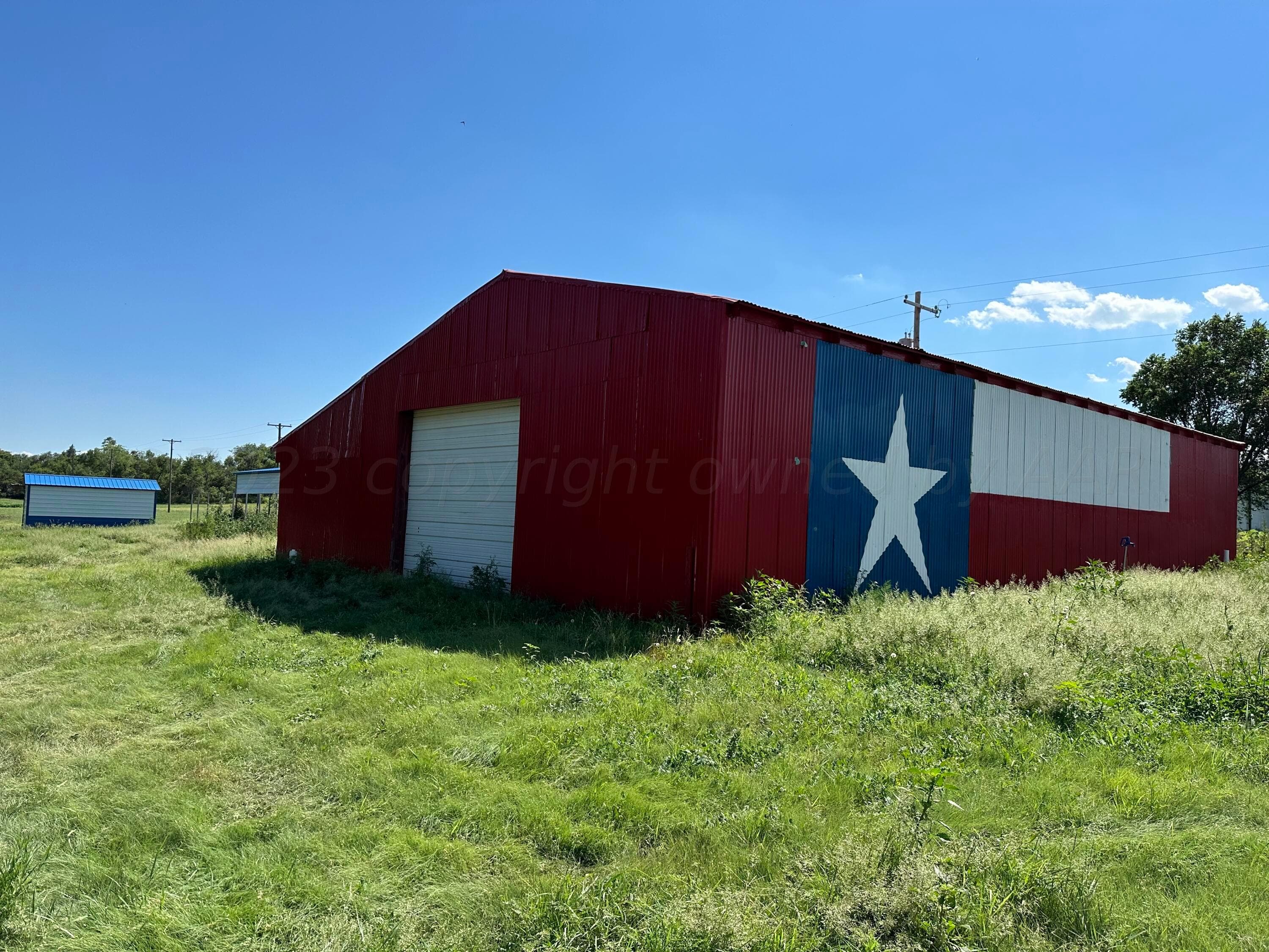700 N Texas Street, Shamrock, TX 79079, photo 3